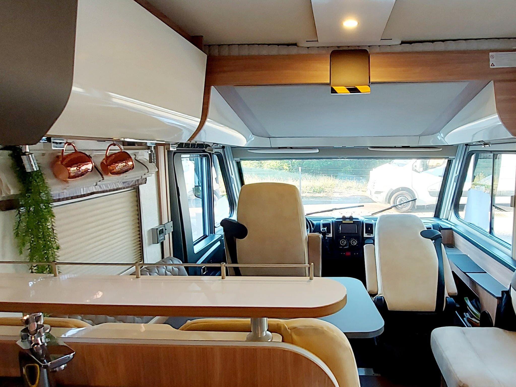 Bürstner Ixeo Bürstner Camping-car 4t PERMIS C1 (2019) - Photo 3