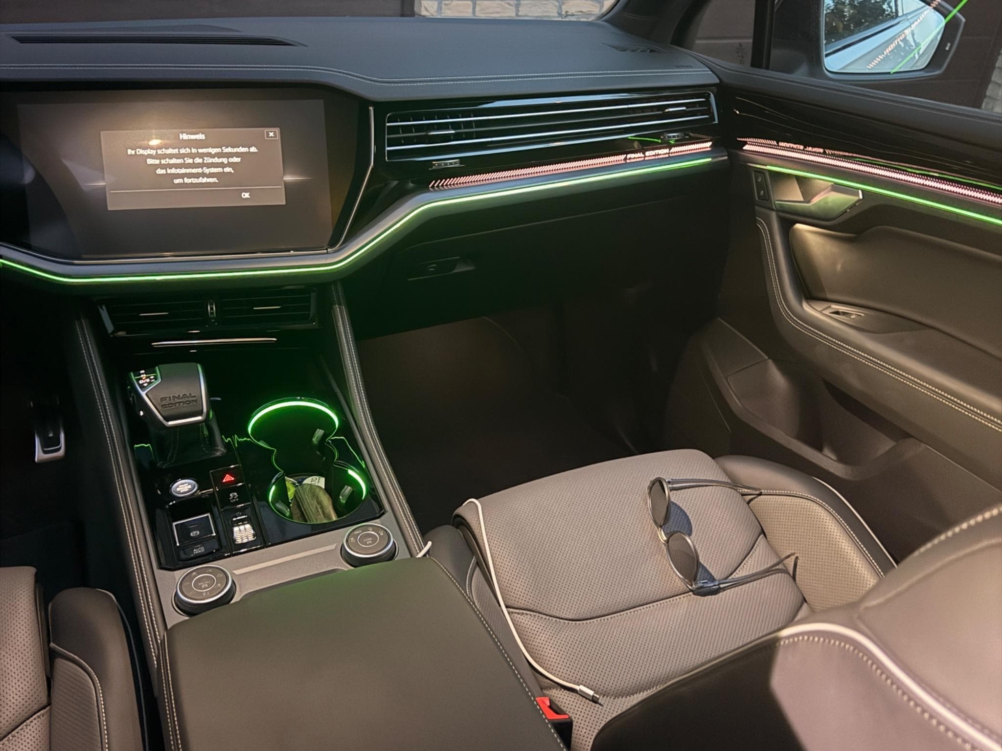 VW Touareg R-Line / Final Edition (2026) - Photo 11