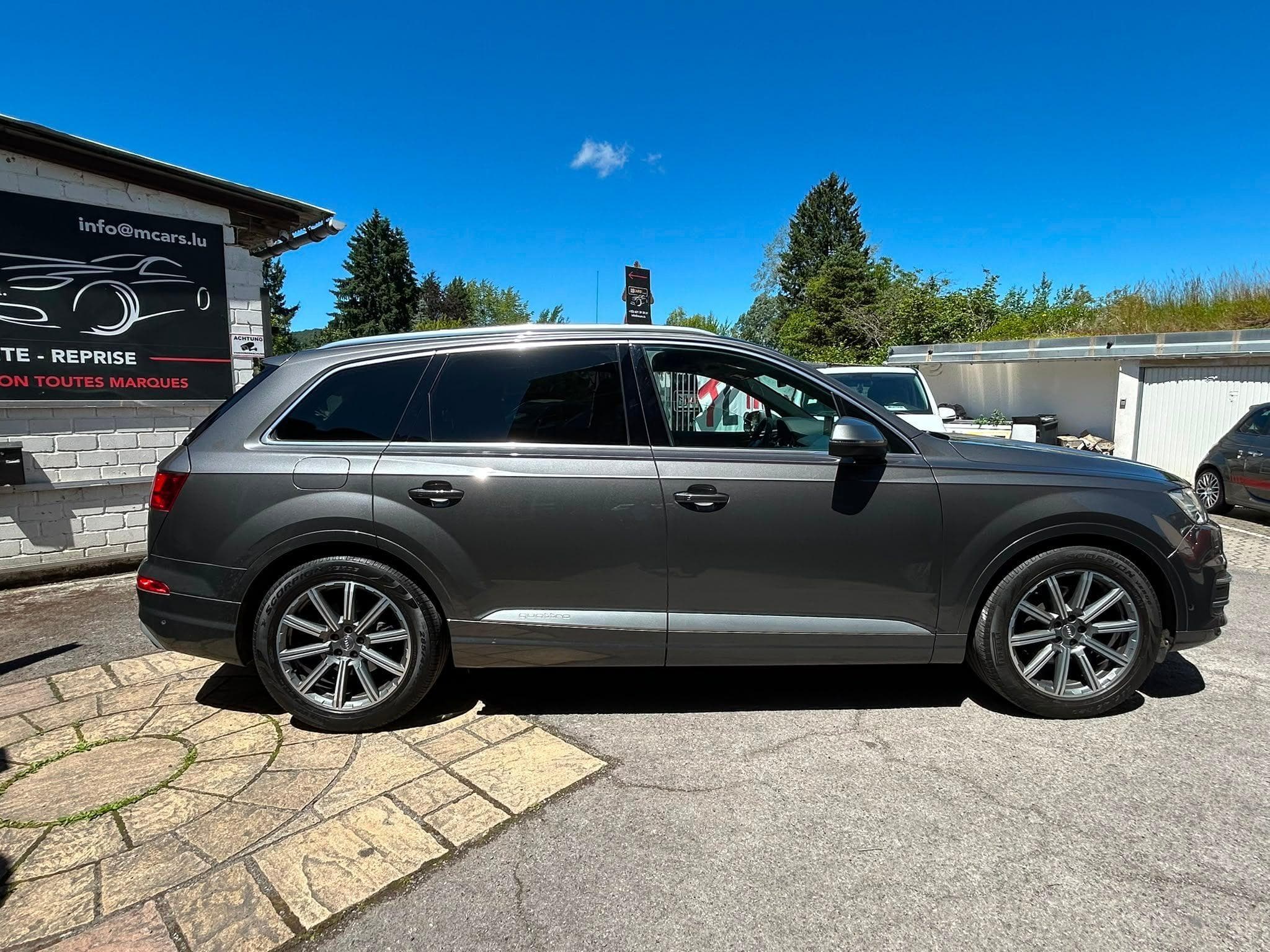 Audi Q7 3.0 TDI 272CV QUATTRO (2018) - Photo 9