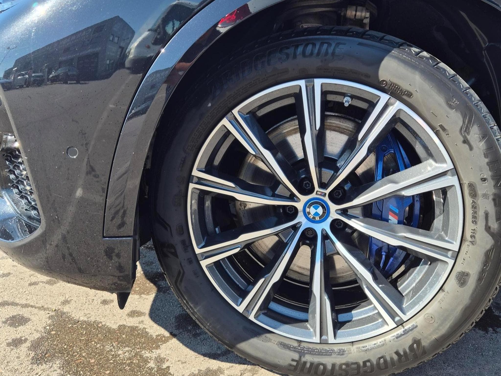 BMW X5M X5 xDrive45e Hybride Rechargeable (2022) - Photo 2