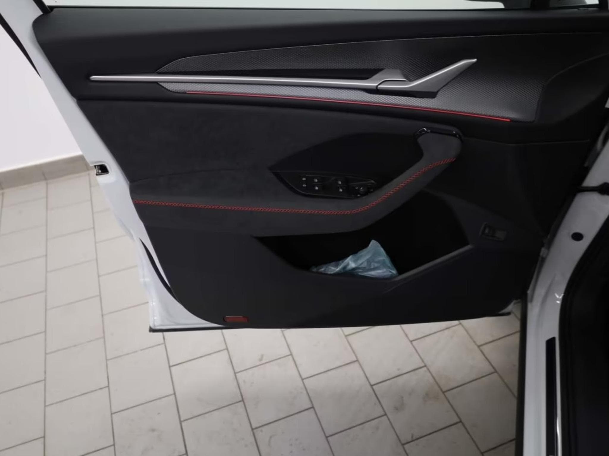Skoda Kodiaq RS 2.0 TSI 7-Gang DSG 4x4 (2026) - Photo 7