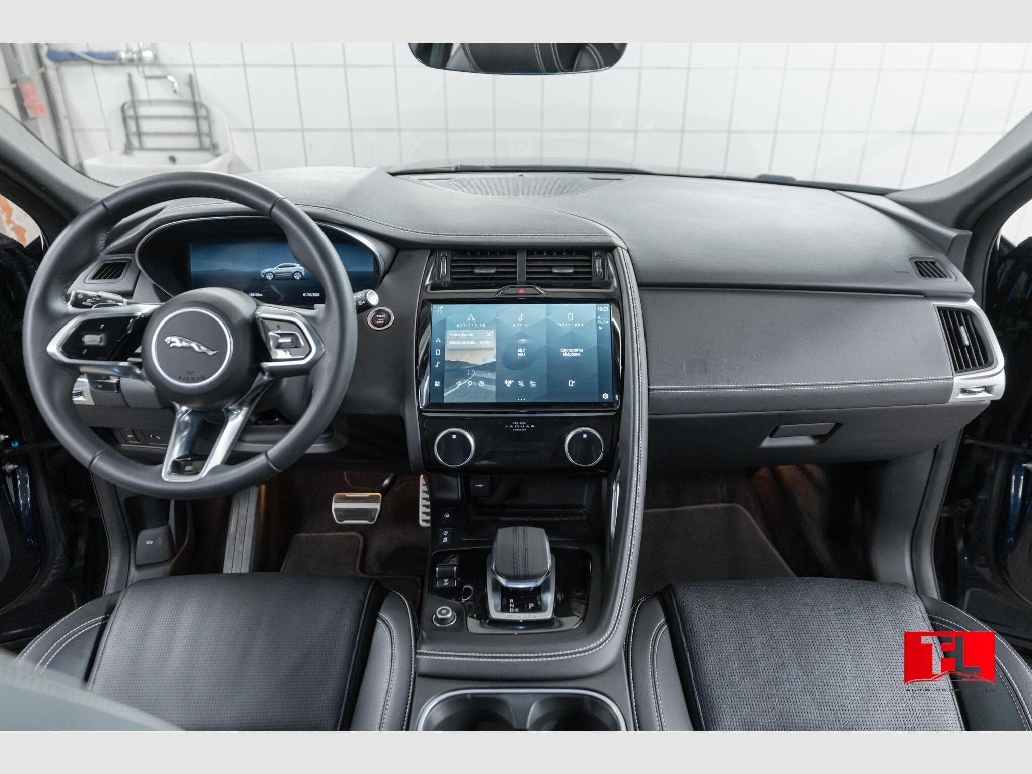 Jaguar E-Pace P200 R-Dynamic S AWD 2024MY (2023) - Photo 5