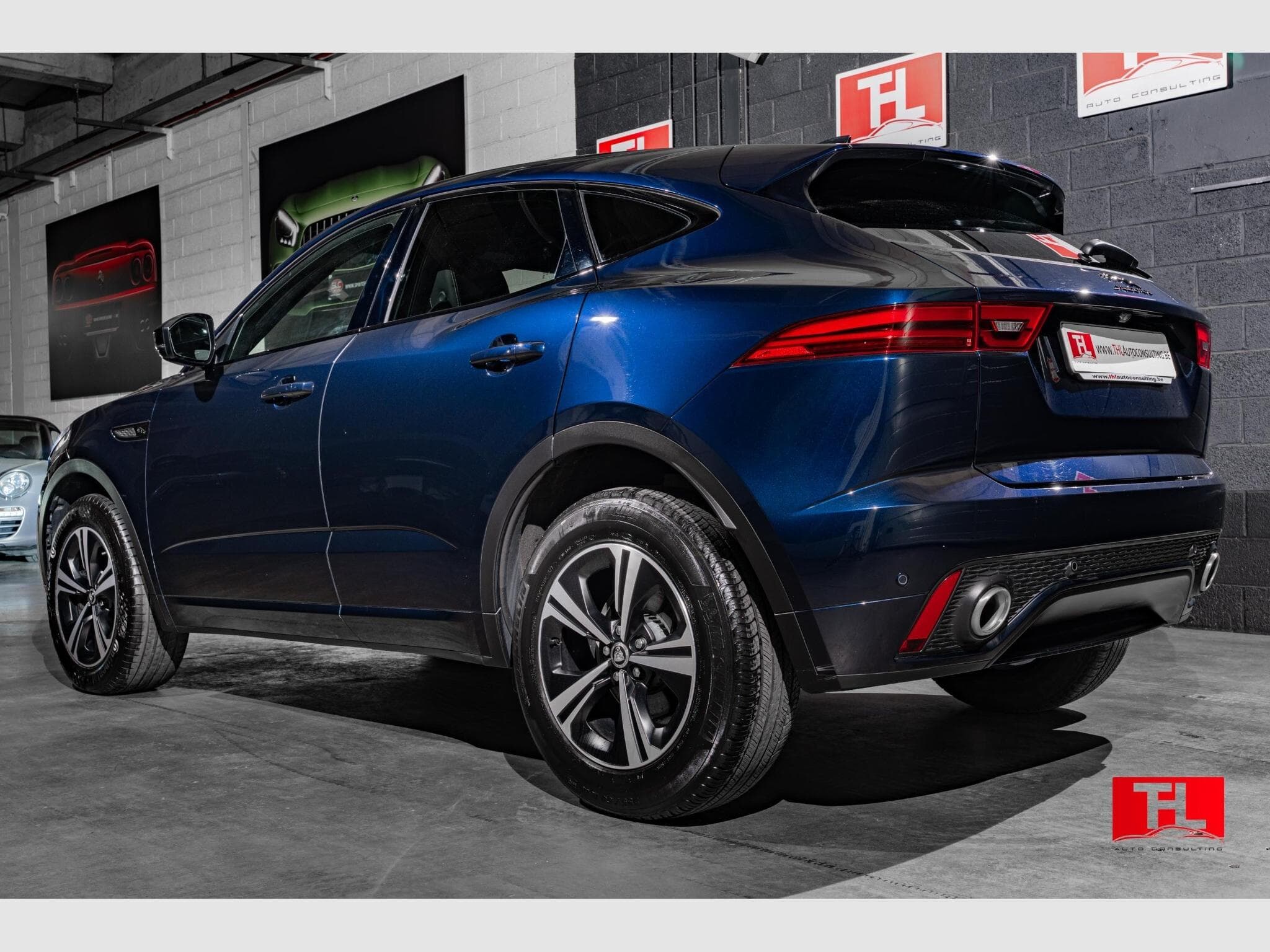 Jaguar E-Pace P200 R-Dynamic S AWD 2024MY (2023) - Photo 3