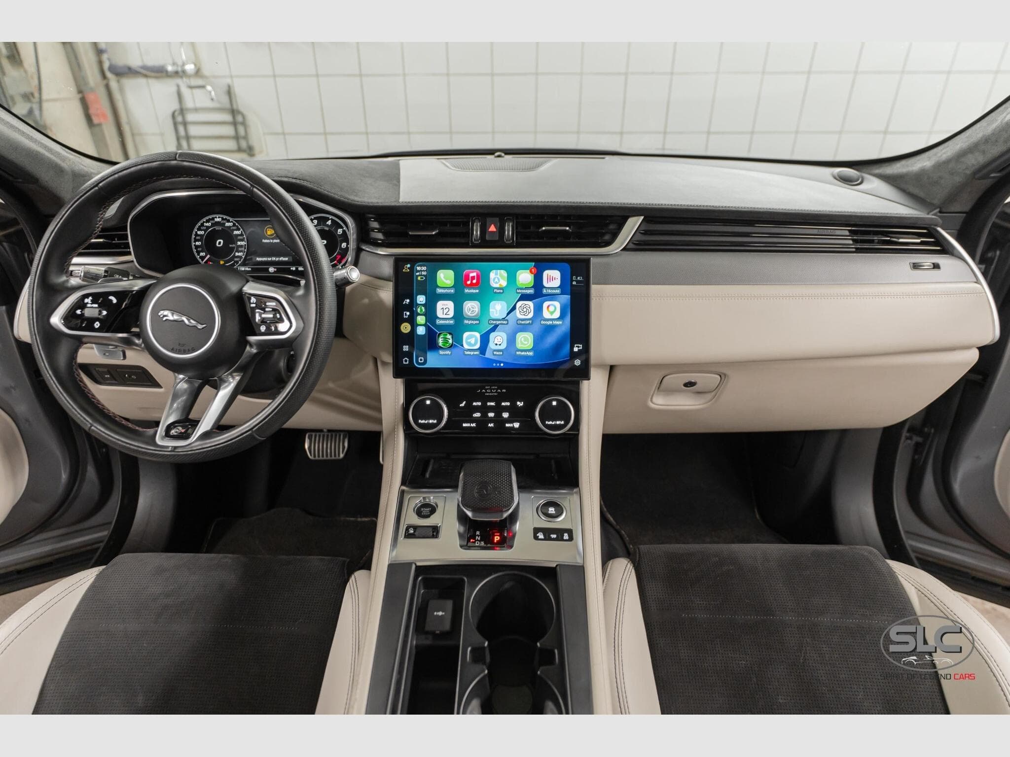 Jaguar F-Pace SVR P550 22"/MY2021/Face-Lift/Performence (2021) - Photo 6