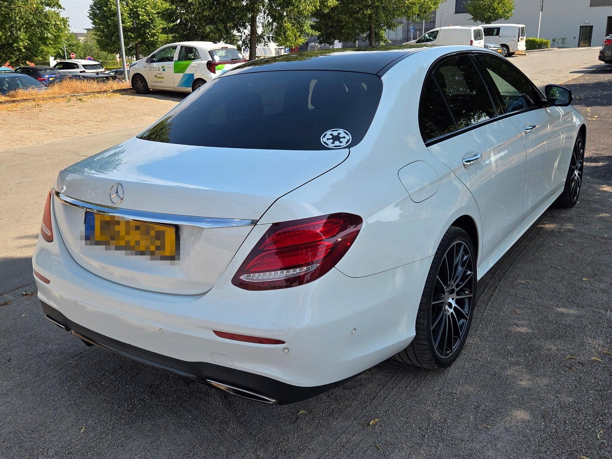 Mercedes E 200 Amg sportpaket line, Revison Merbag (2016) - Photo 2