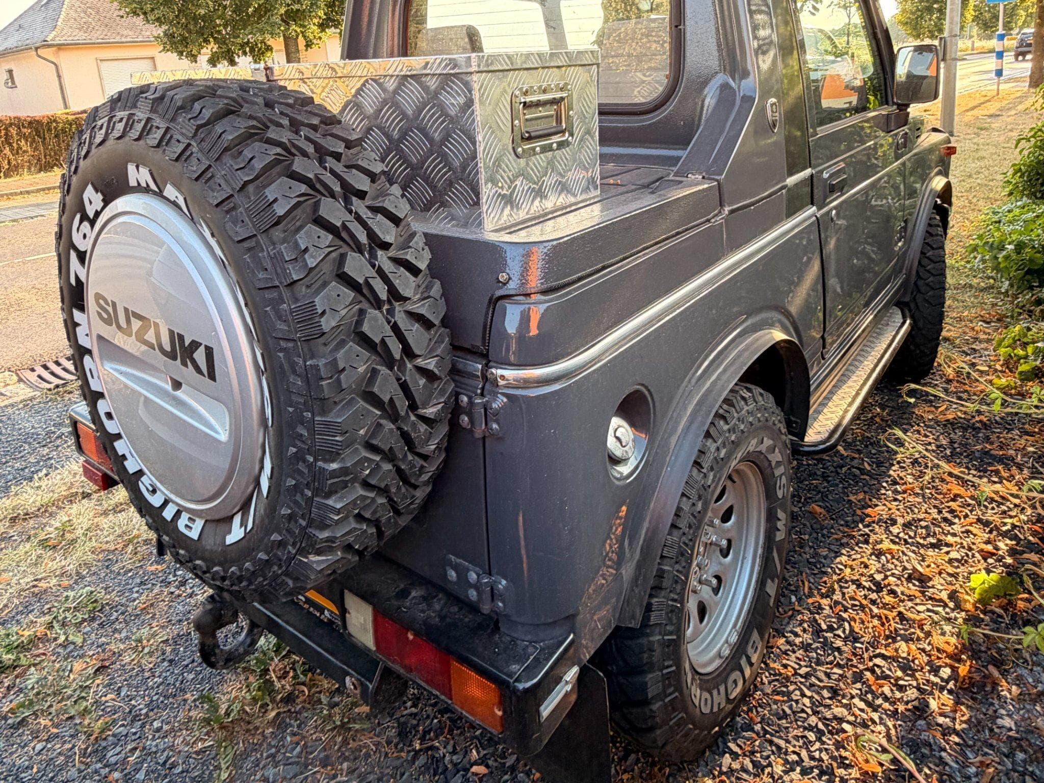 Suzuki SJ413 1.3 Carburateur 5 speed 4x4 (1987) - Photo 3