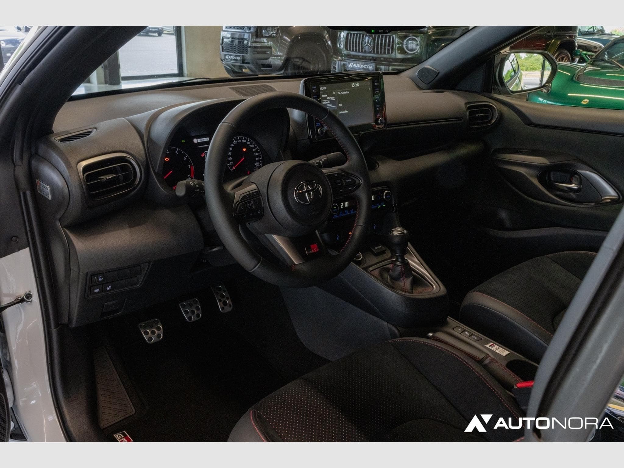 Toyota Yaris GR WRC Triple Edition (2024) - Photo 13