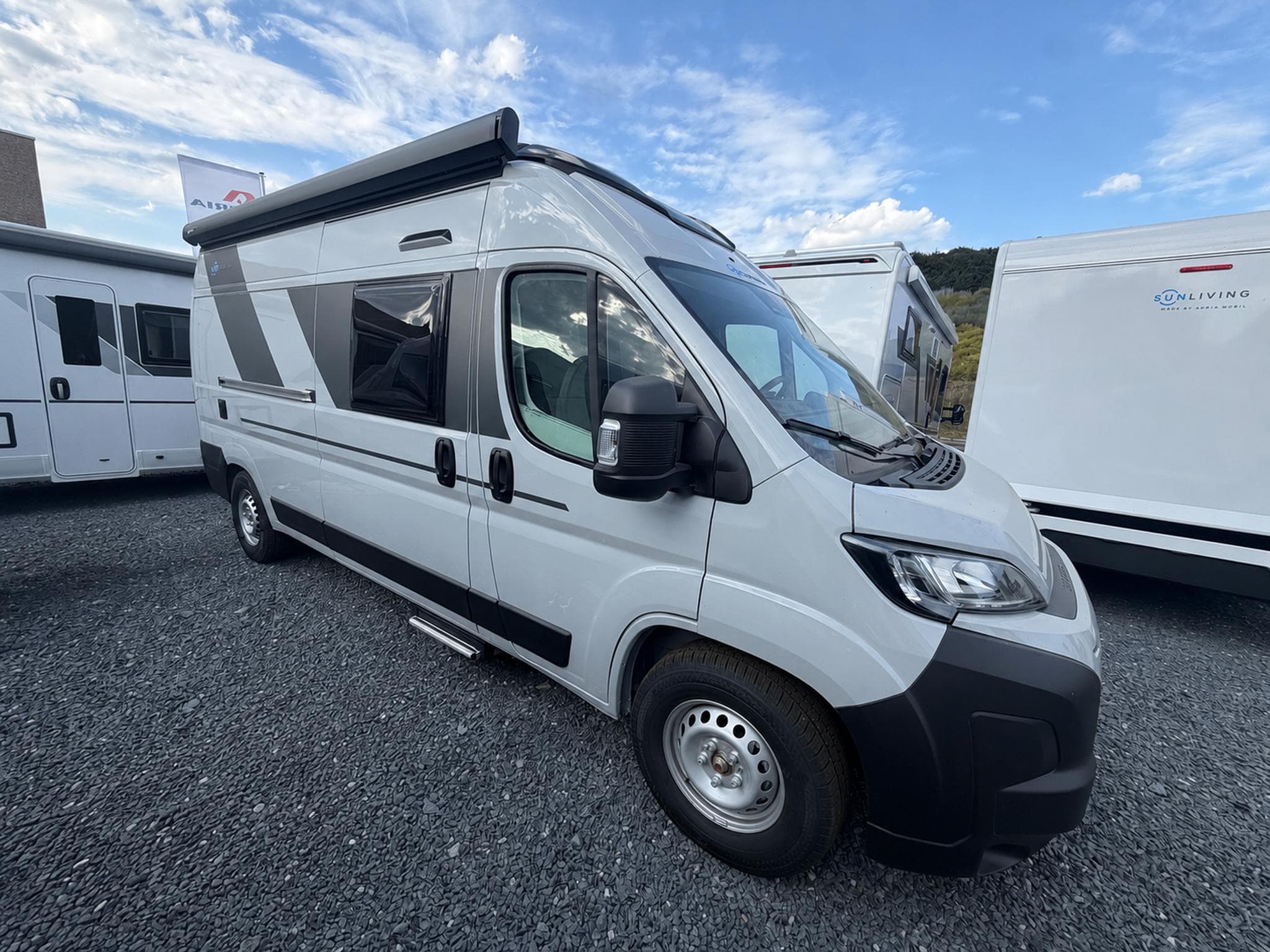 Sun Living Serie V 60 SP Pop-Up Tent (2026) - Photo 1