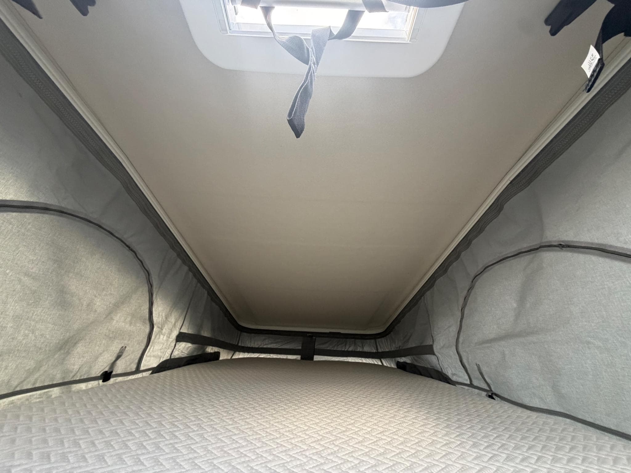 Sun Living Serie V 60 SP Pop-Up Tent (2026) - Photo 8