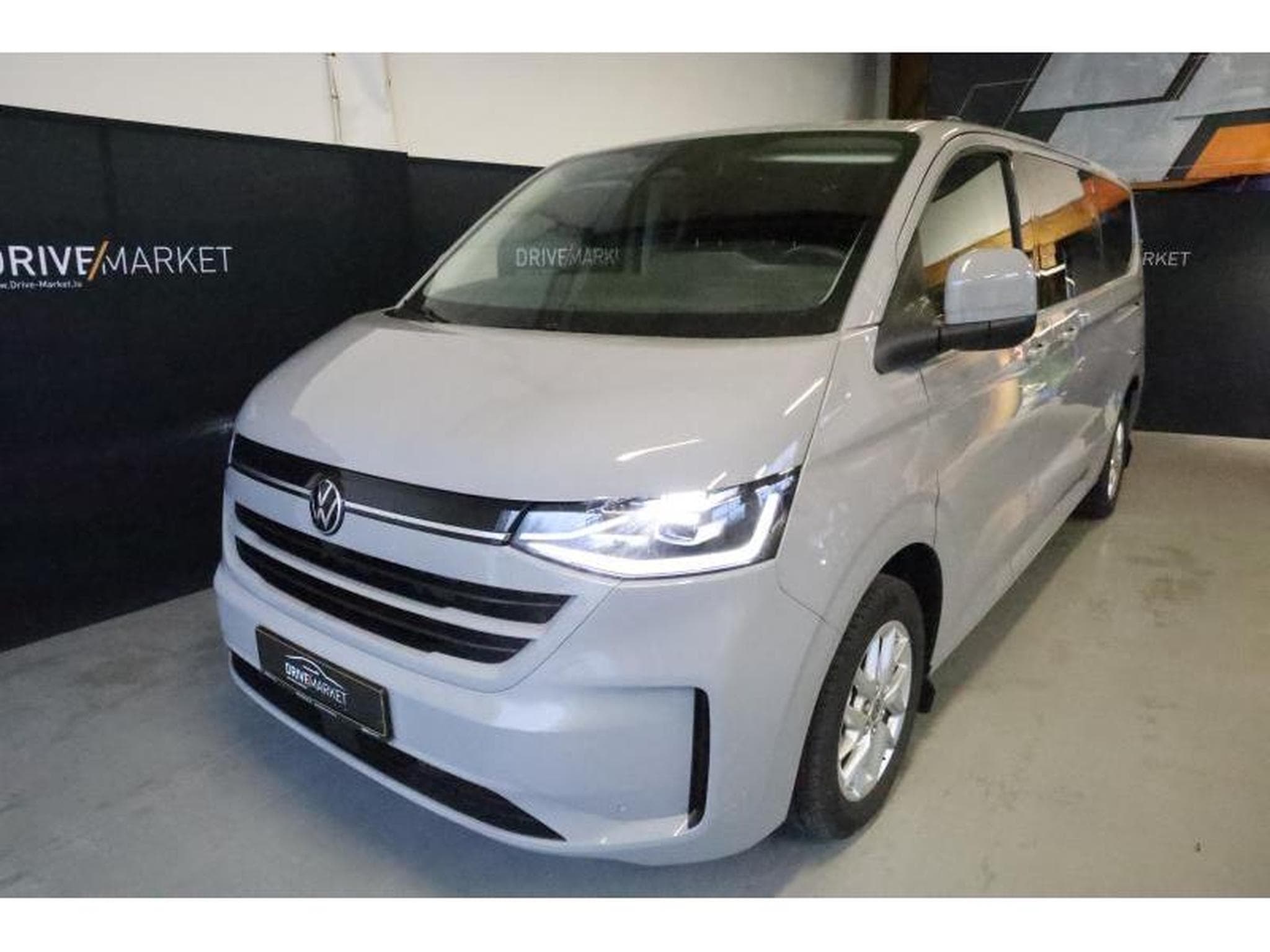 VW T7 Style LONG LR 9P (2026) - Photo 1