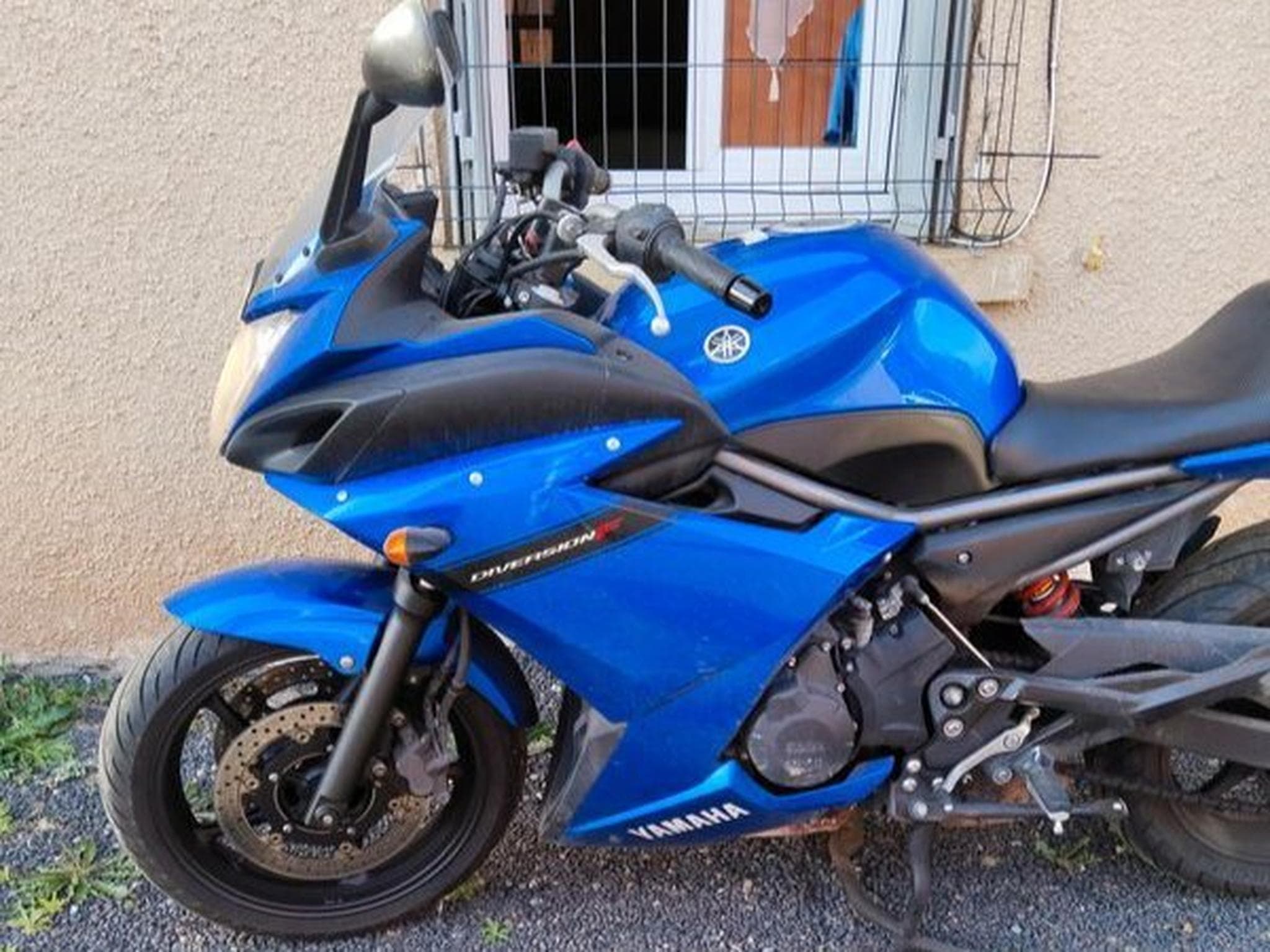 Yamaha XJ6 Diversion (2011) - Photo 1