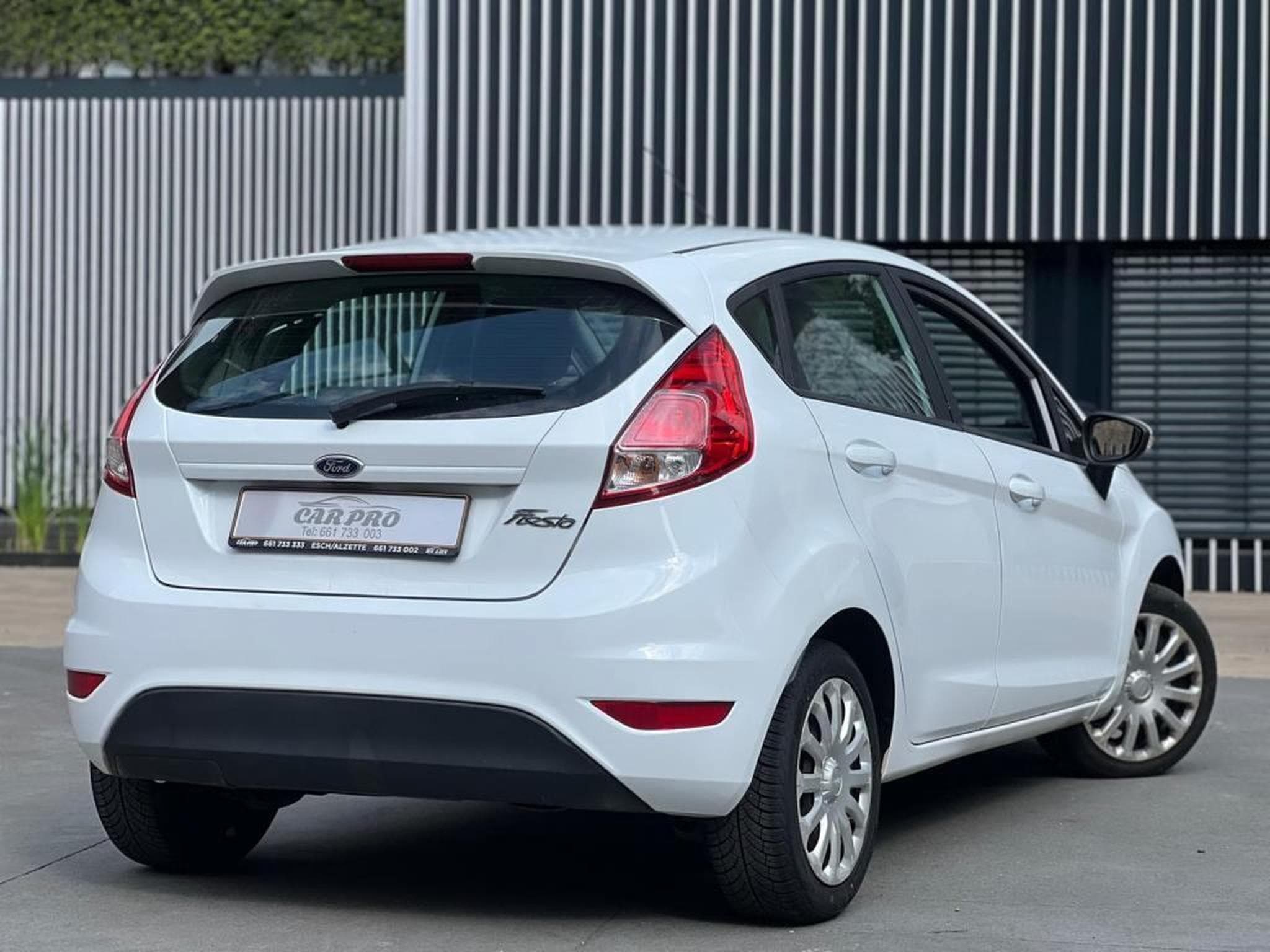 Ford Fiesta Manuelle / Essence (2015) - Photo 3