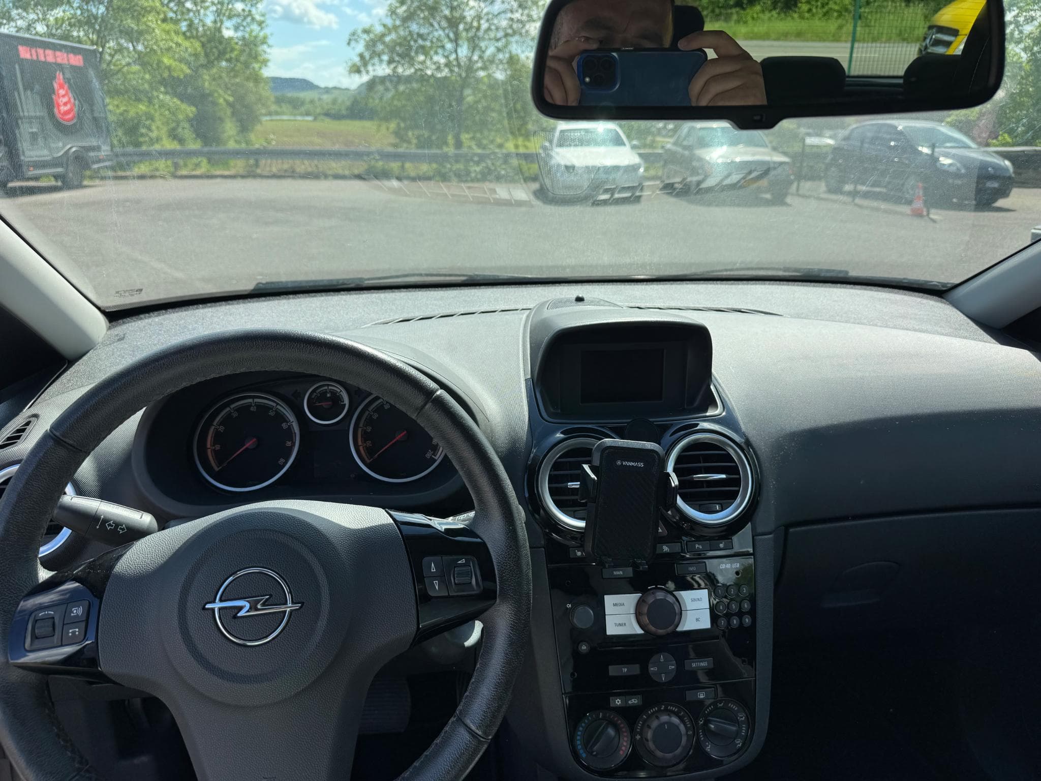 Opel Corsa 1.2 (2014) - Photo 5