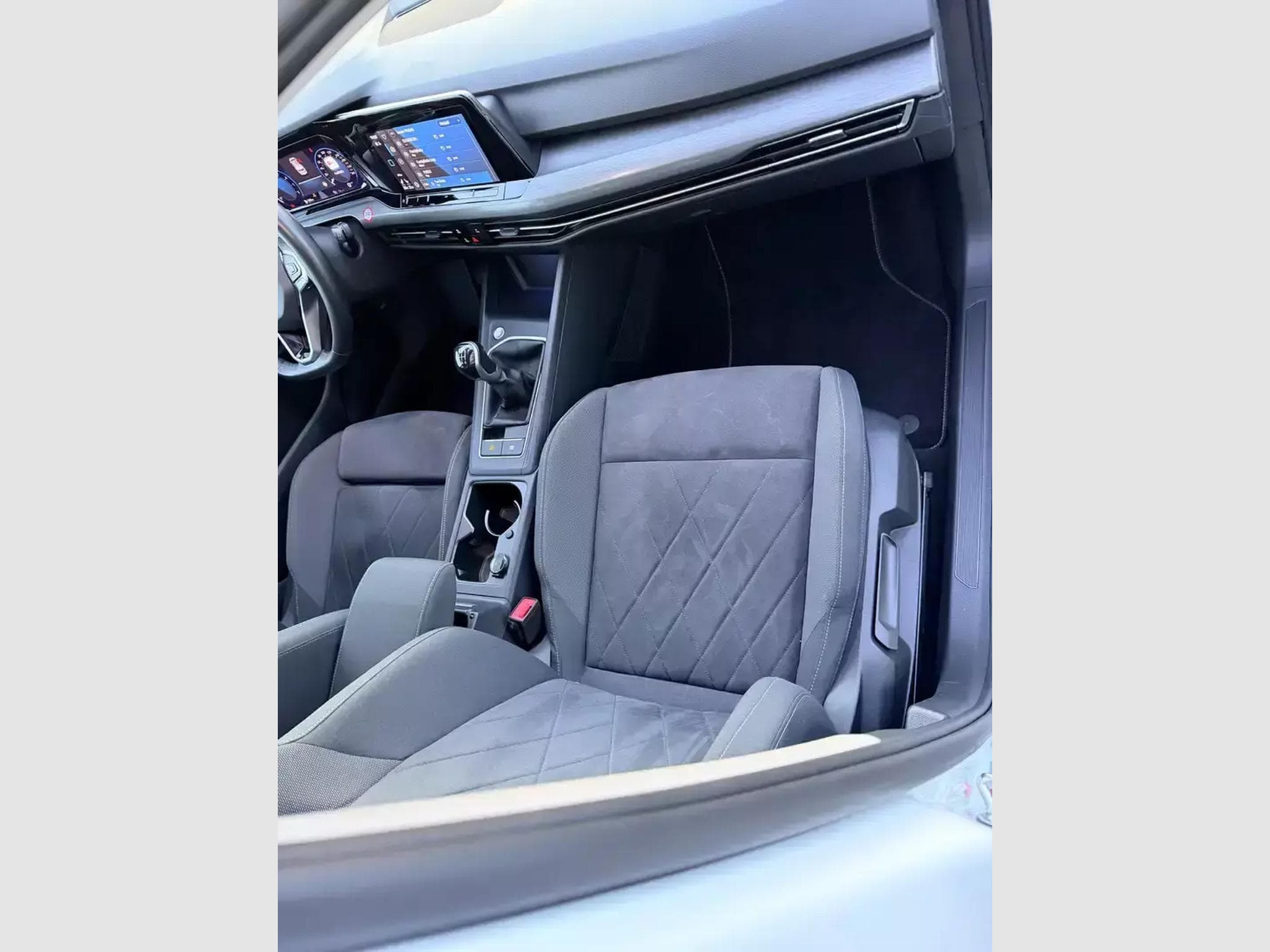 VW Golf VIII 1.5 TSI ACT STYLE OPF 150 ch - GARANTIE (2020) - Photo 8