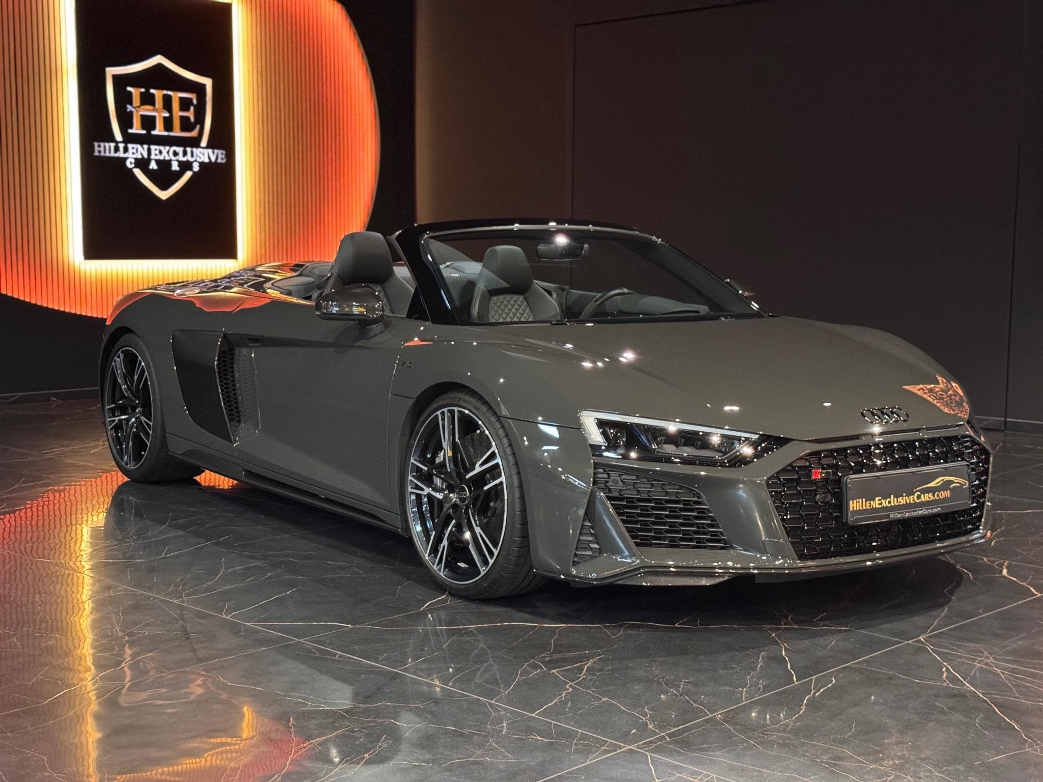 Audi R8 Spyder V10 Performance (2024) - Photo 1