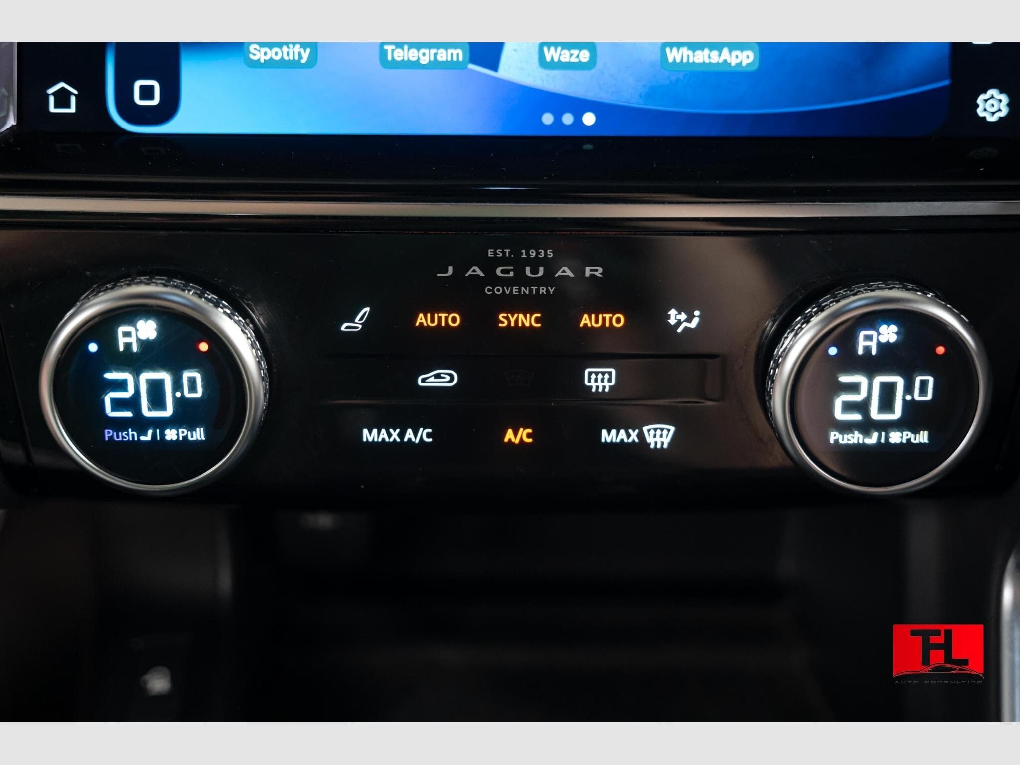 Jaguar E-Pace P160 R-Dynamic S Auto Facelift MY 2021 (2021) - Photo 8