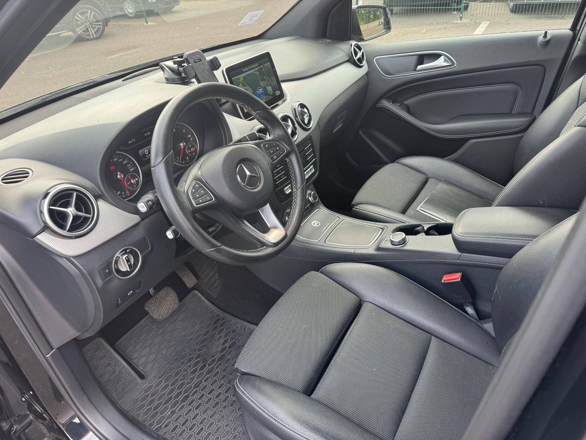 Mercedes B 180 B180d (2016) - Photo 6