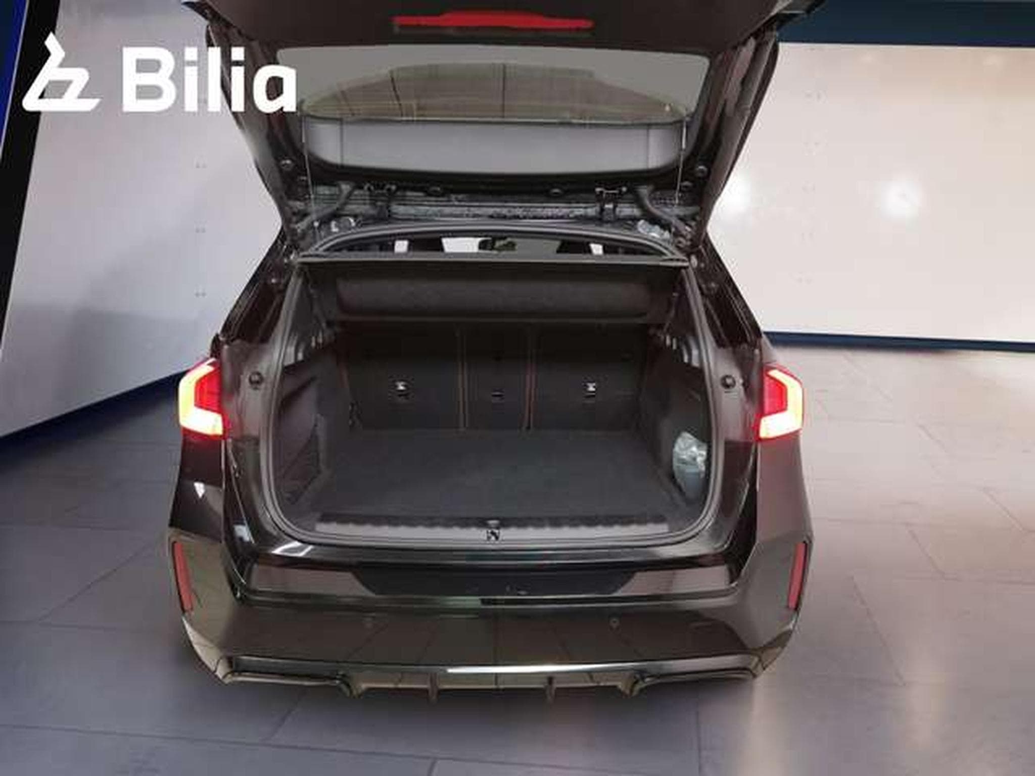 BMW X1 xDrive20d HK HiFi DAB LED Shz (2025) - Photo 11