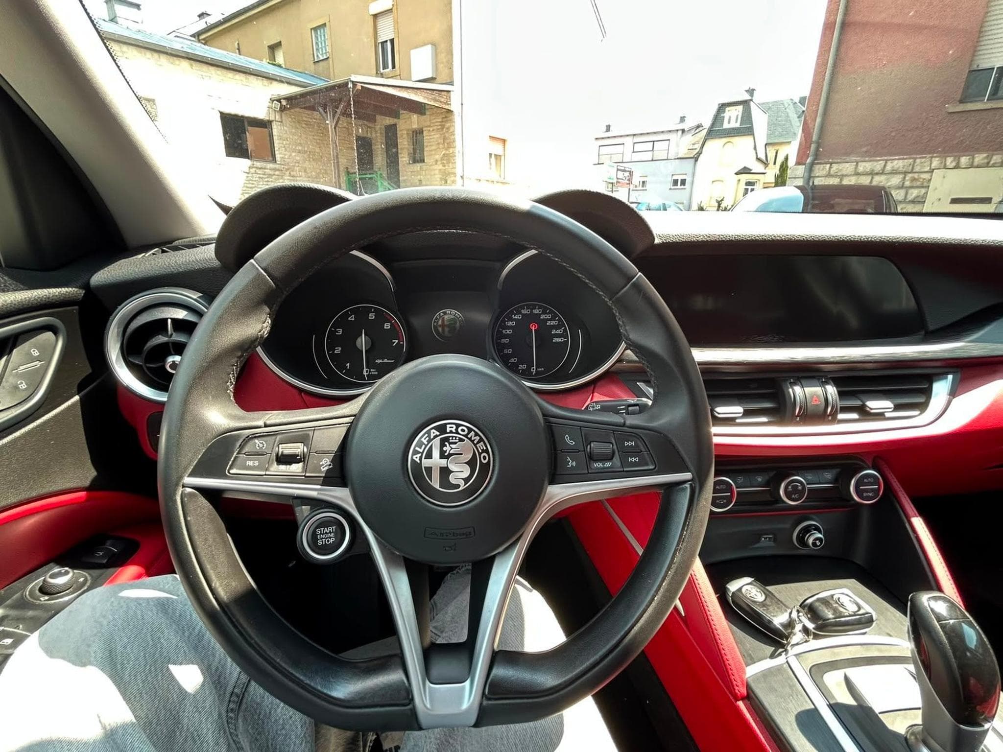 Alfa-Romeo Stelvio 2.0 201CV Q4 (2018) - Photo 14