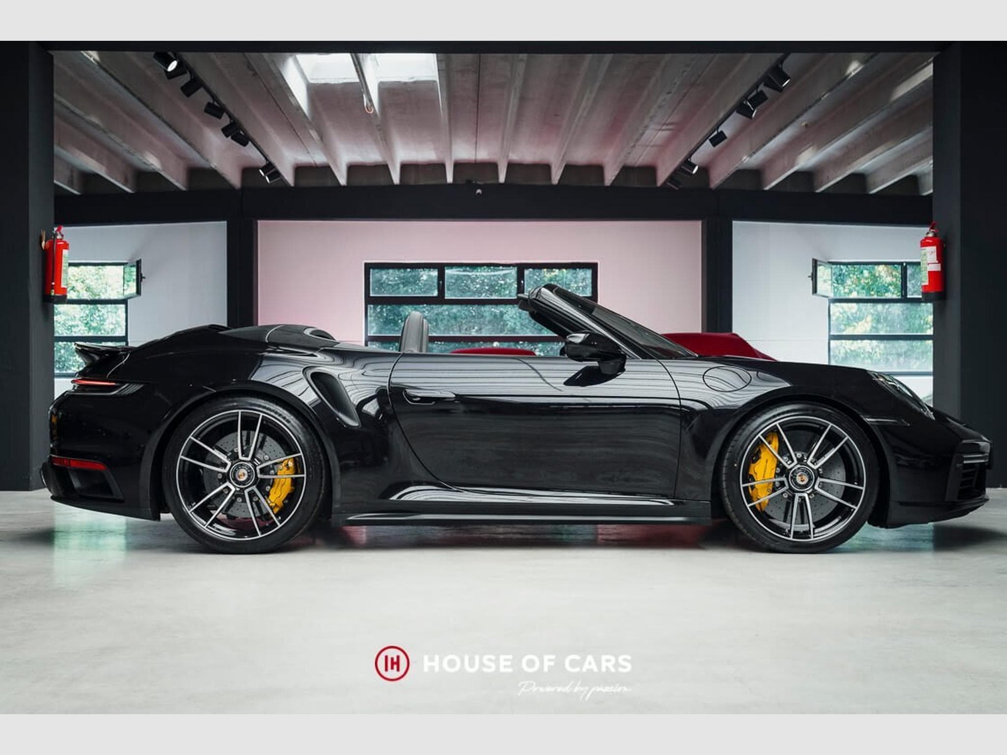 Porsche 911 992.1 Turbo S Cab PDK - 1st owner - Just serviced (2021) - Photo 5