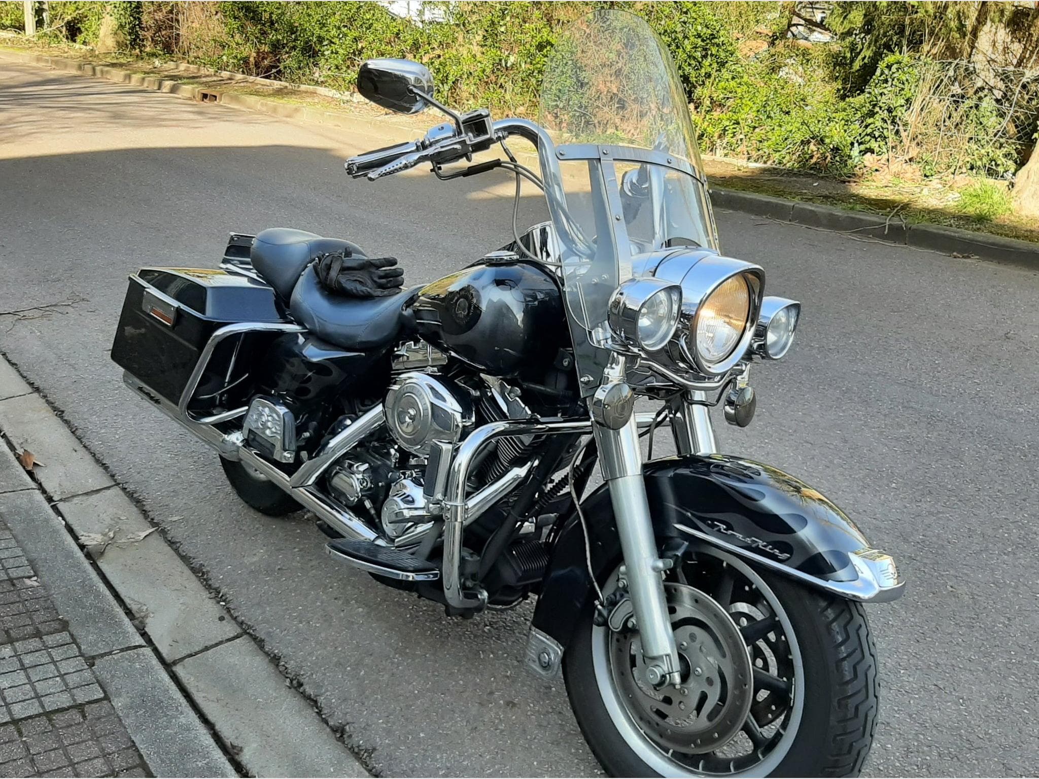 Harley-Davidson CVO Road King (2004) - Photo 1