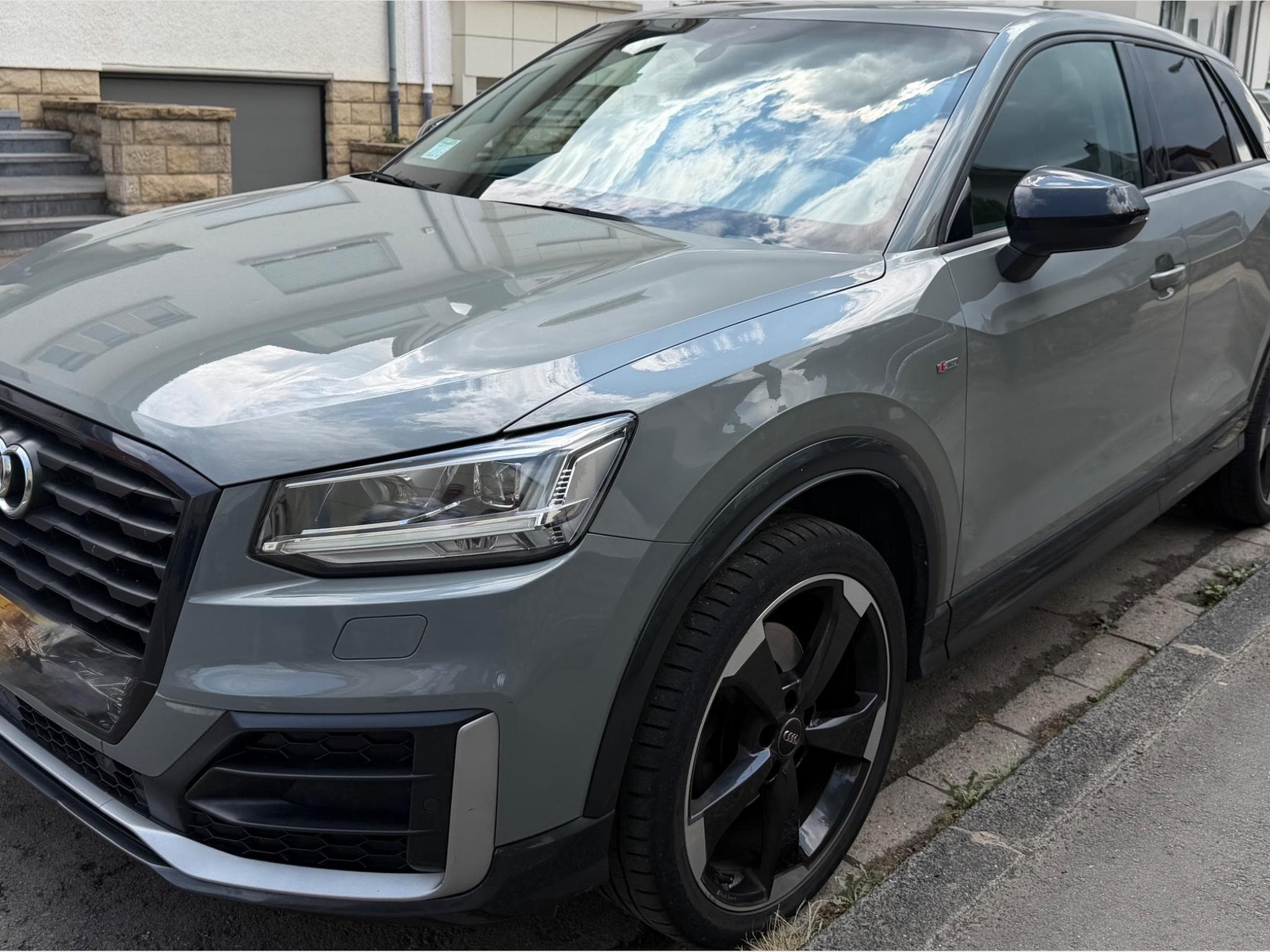 Audi Q2 S-Line (2017) - Photo 10