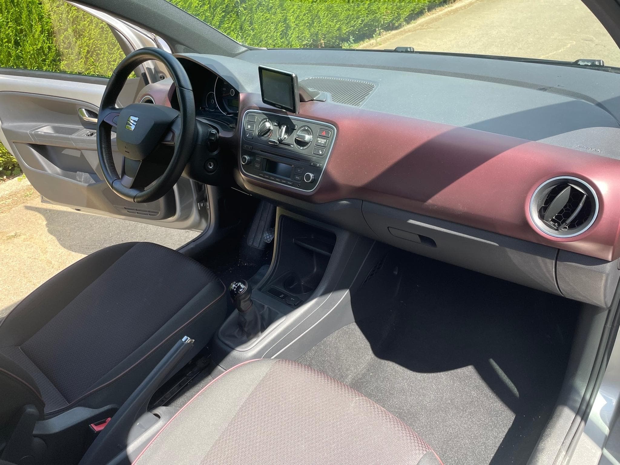 Seat Mii 1.0 75 CHIC (2017) - Photo 5