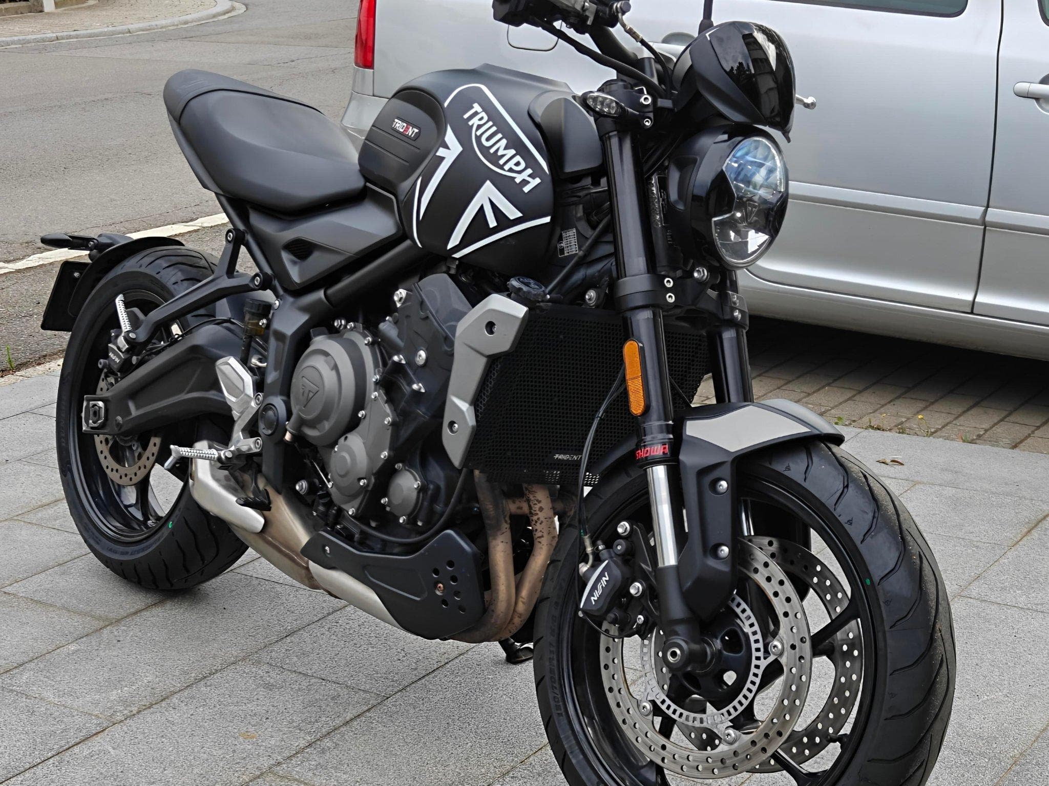 Triumph Trident Quickshifter, Heated grips, Bluetooth M (2021) - Photo 2