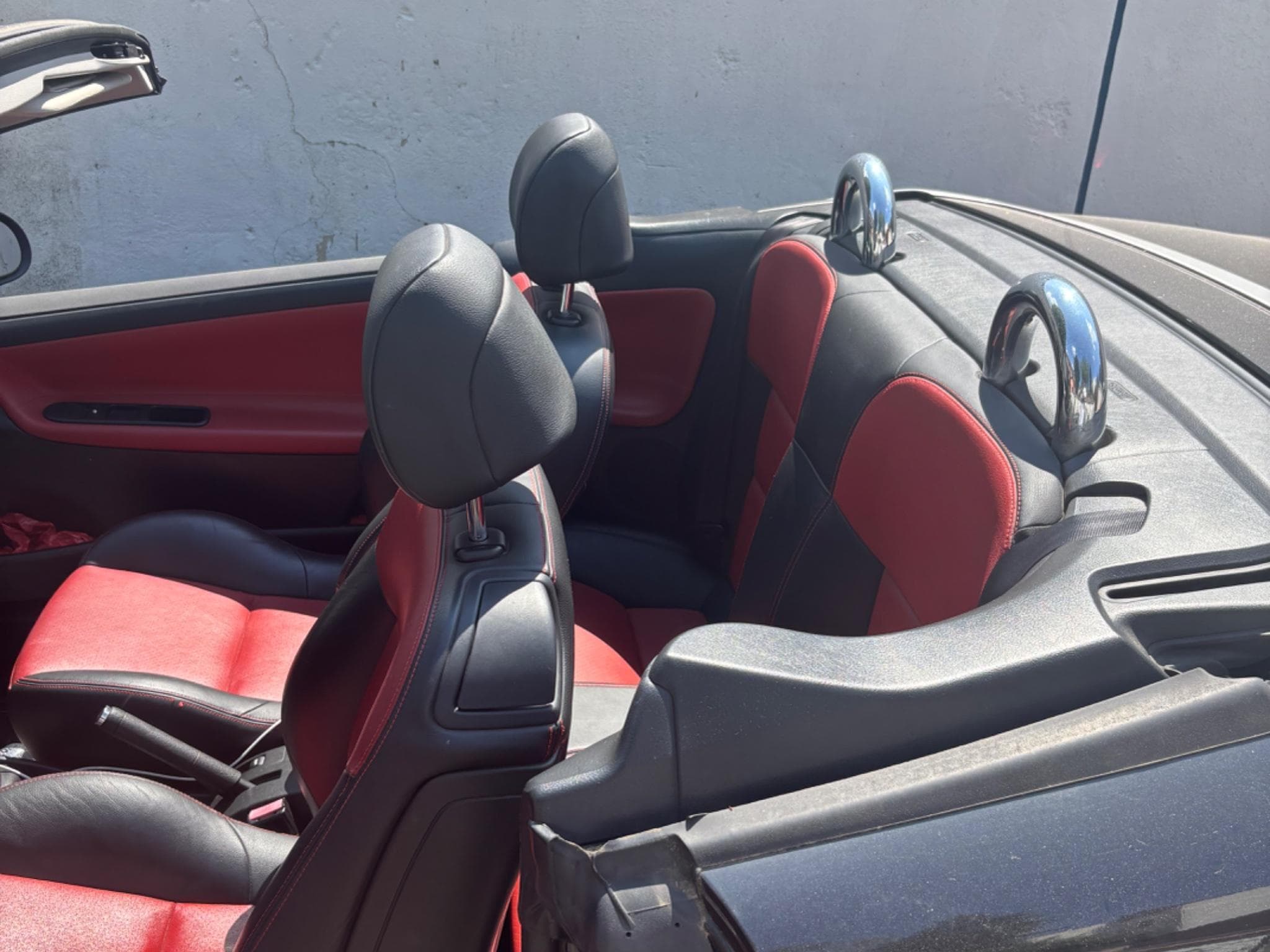 Peugeot 207 CC Cabrio (2008) - Photo 2