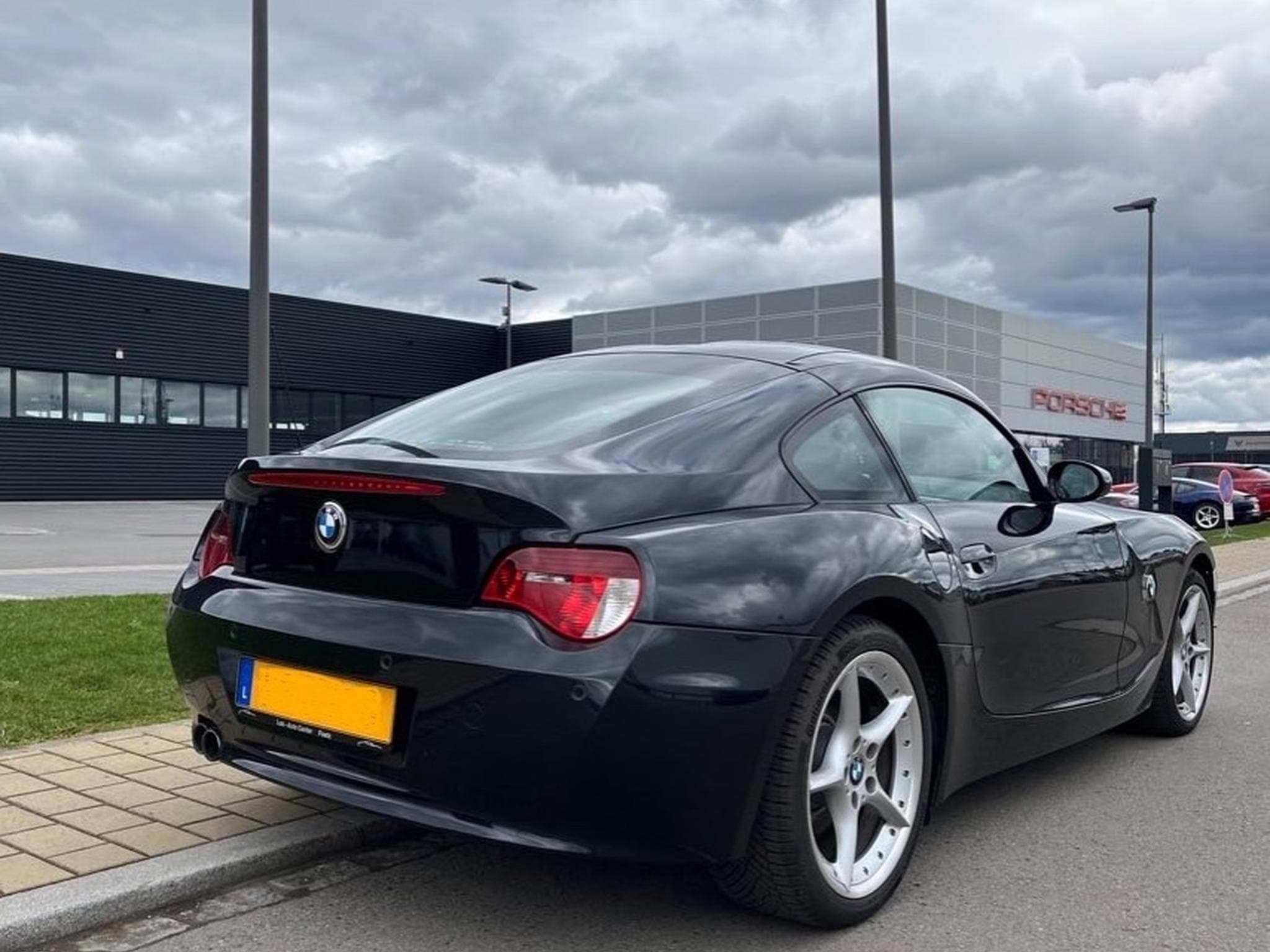 BMW Z4 Coupé E86 3.0 265cv (2006) - Photo 2