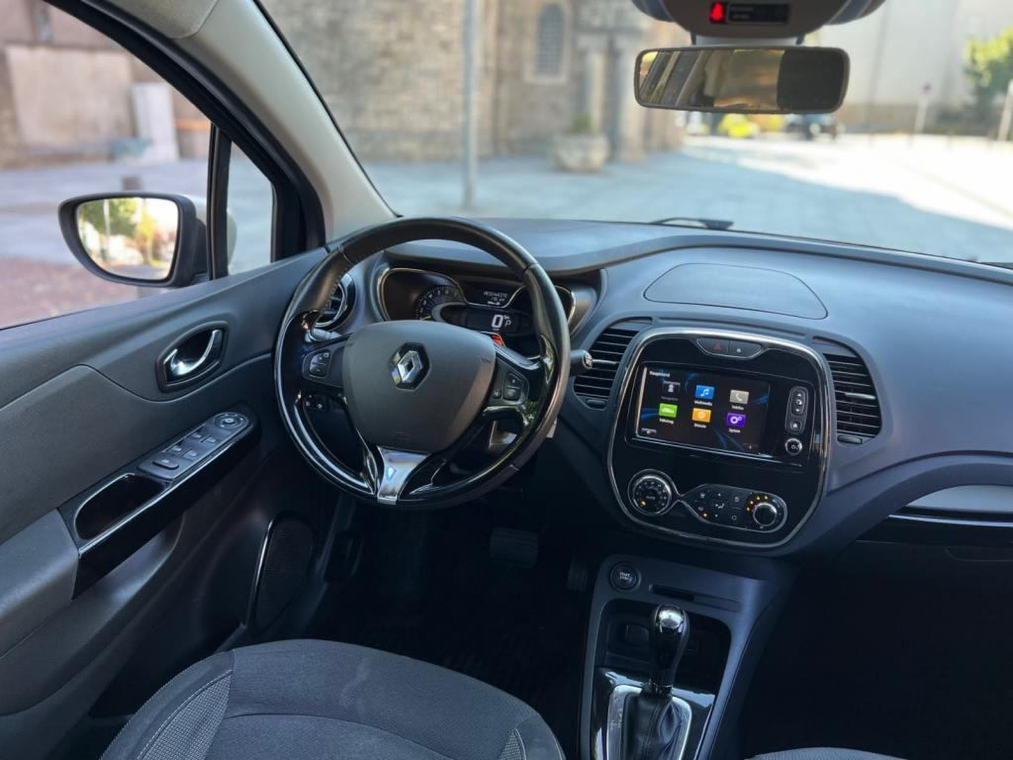 Renault Captur Automatique / Essence / (2015) - Photo 12