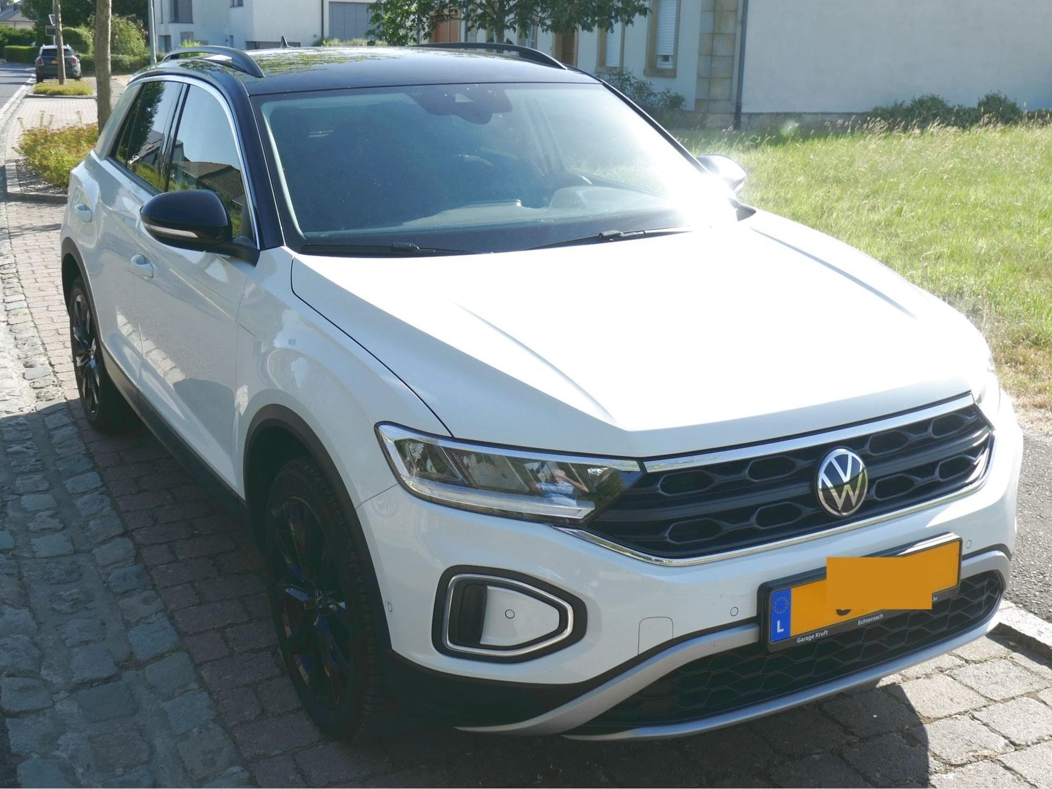 VW T-Roc Life (2024) - Photo 1