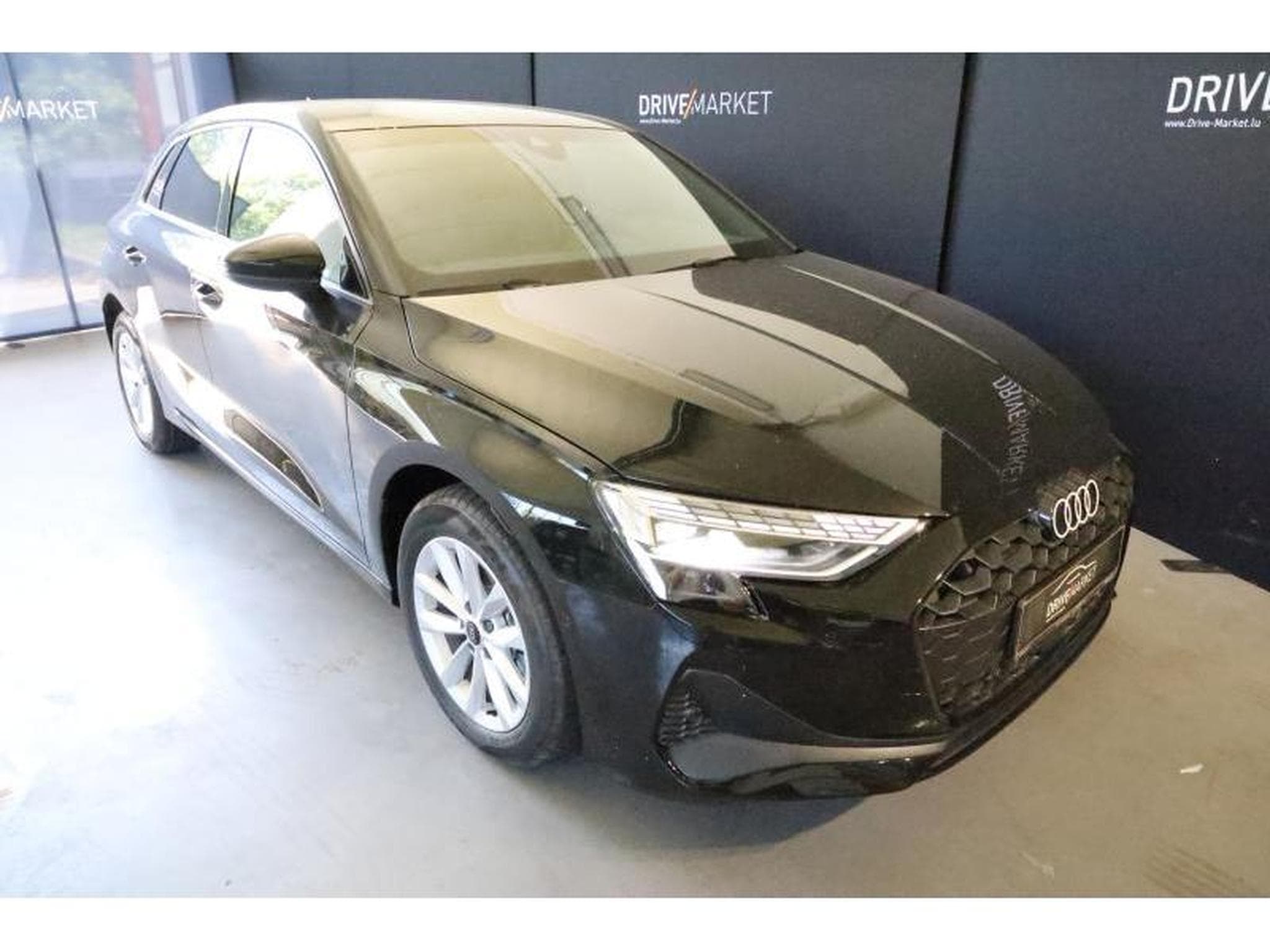 Audi A3 Sportback (2025) - Photo 1