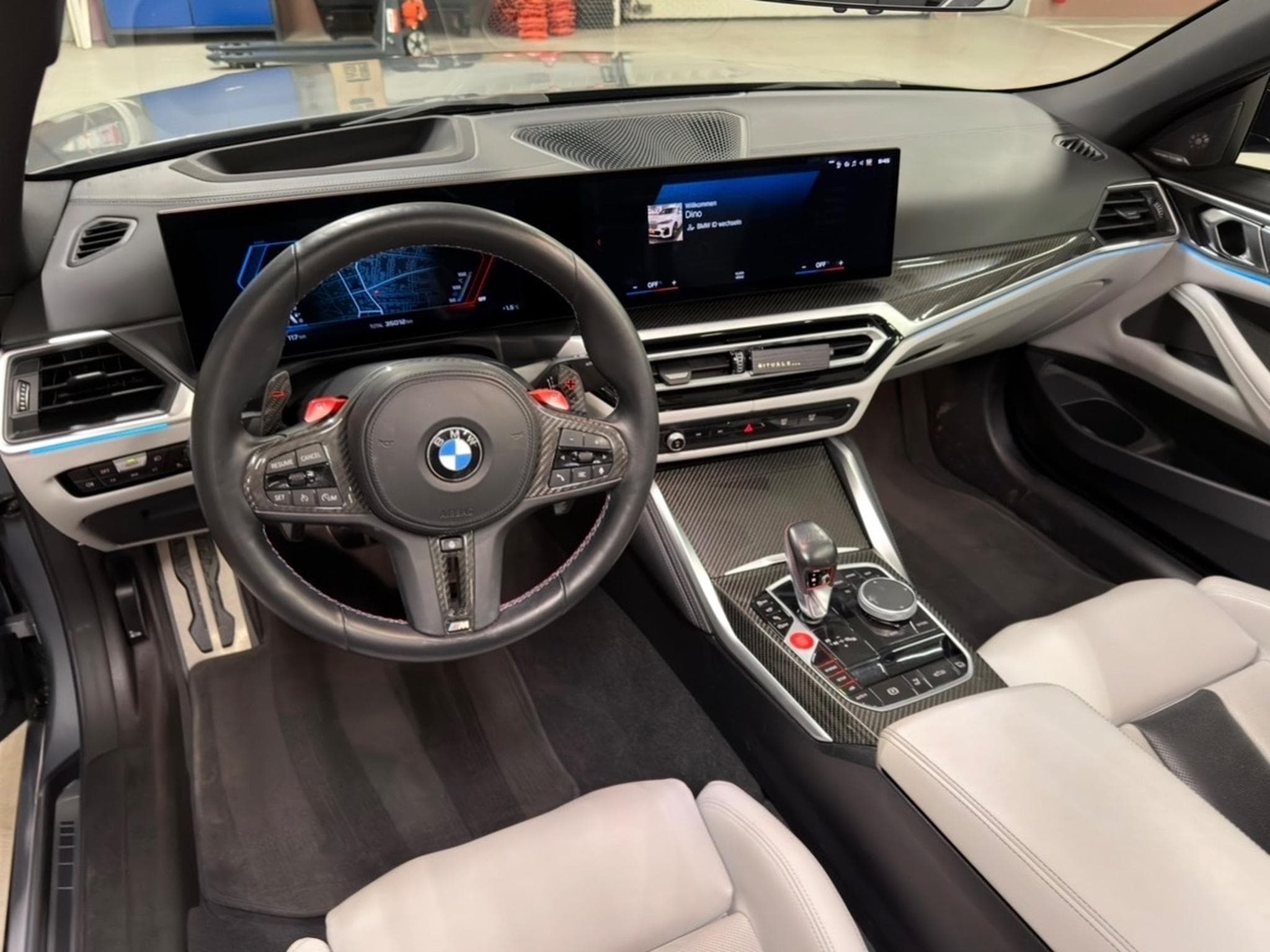 BMW M4 Competition xDrive Cabrio (2024) - Photo 9