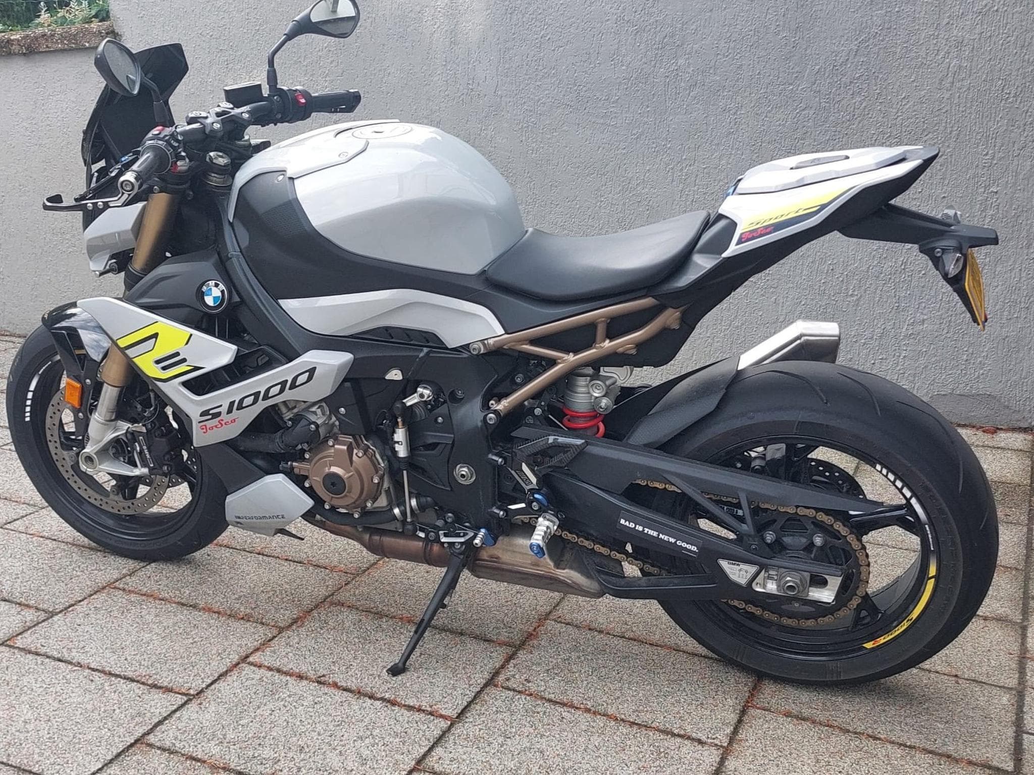BMW S 1000 r (2021) - Photo 1