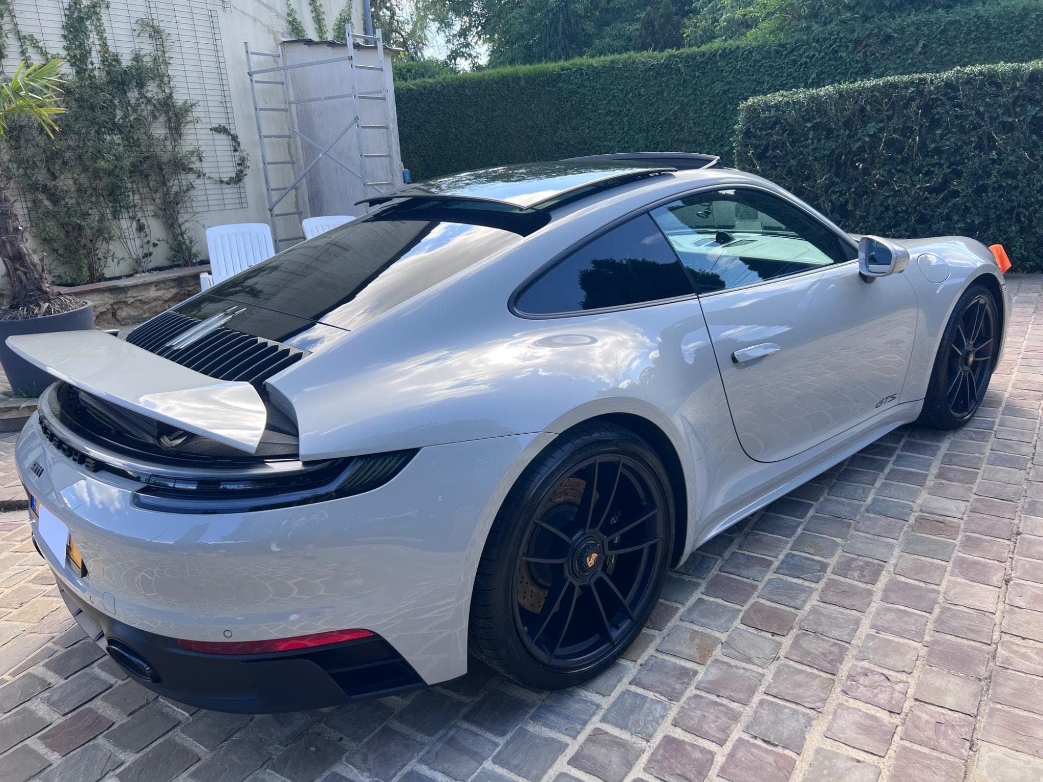 Porsche 911 992 GTS (2023) - Photo 2