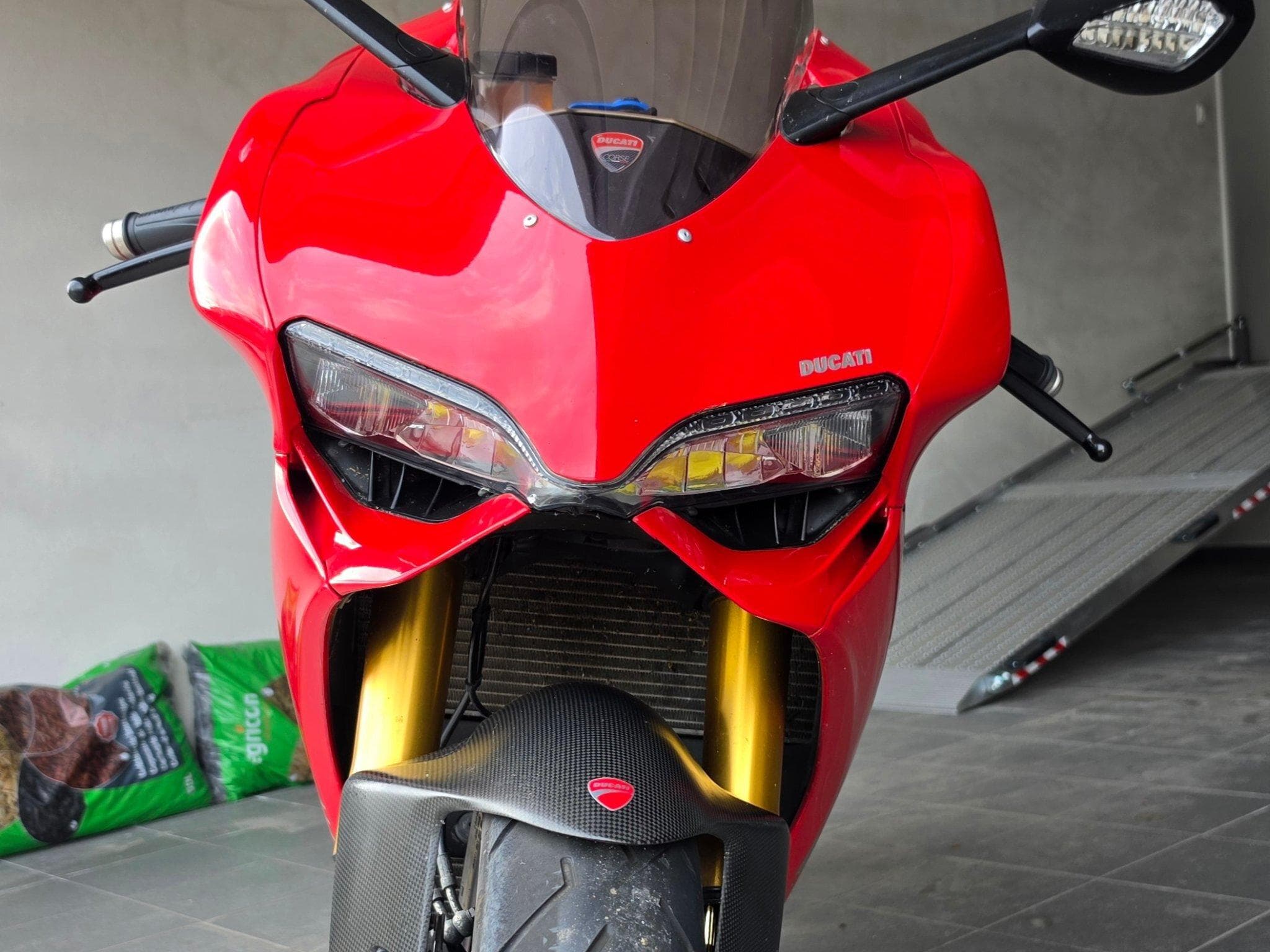 Ducati 1199 Panigale 1199 S (2012) - Photo 13