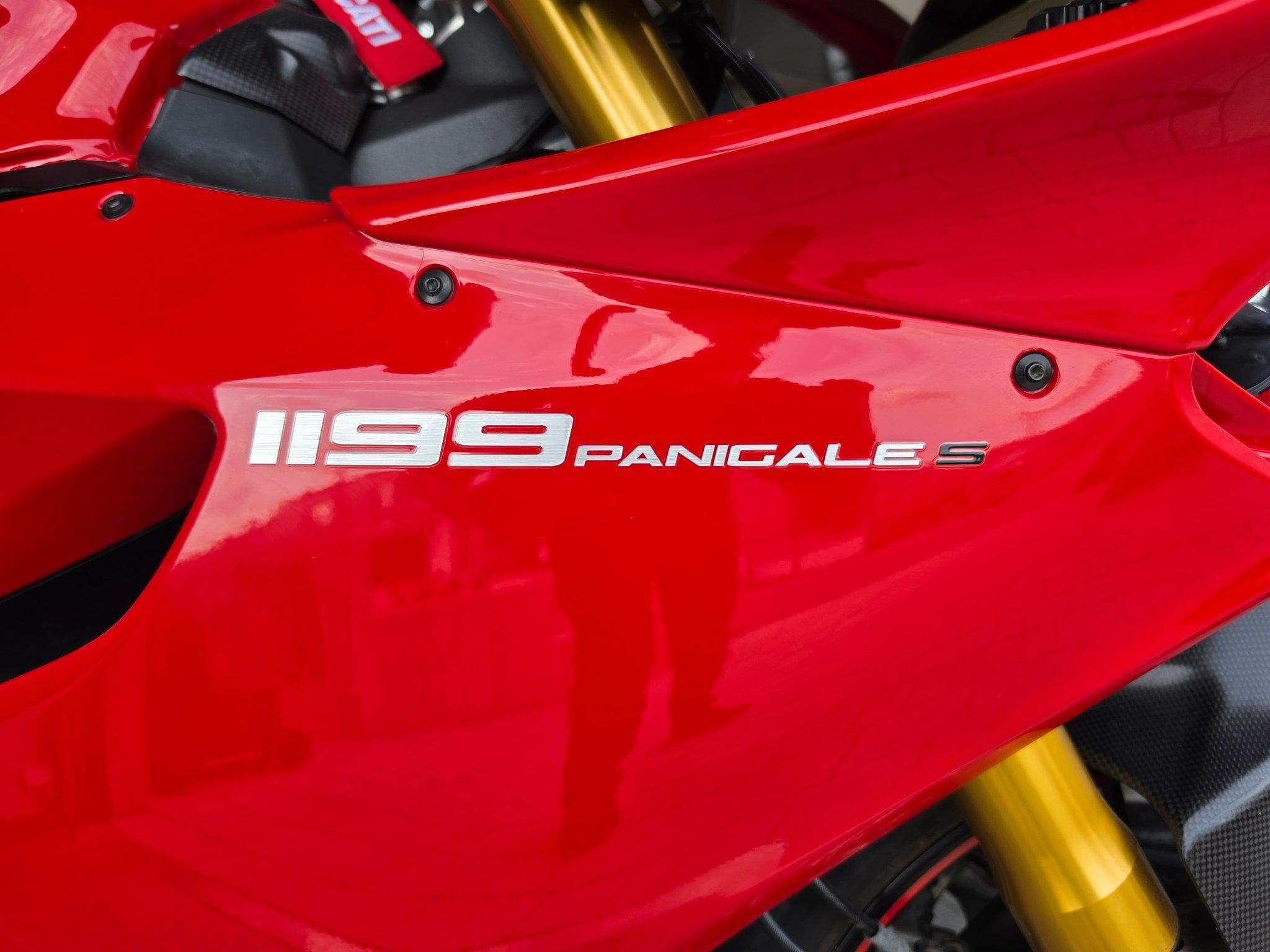 Ducati 1199 Panigale 1199 S (2012) - Photo 14