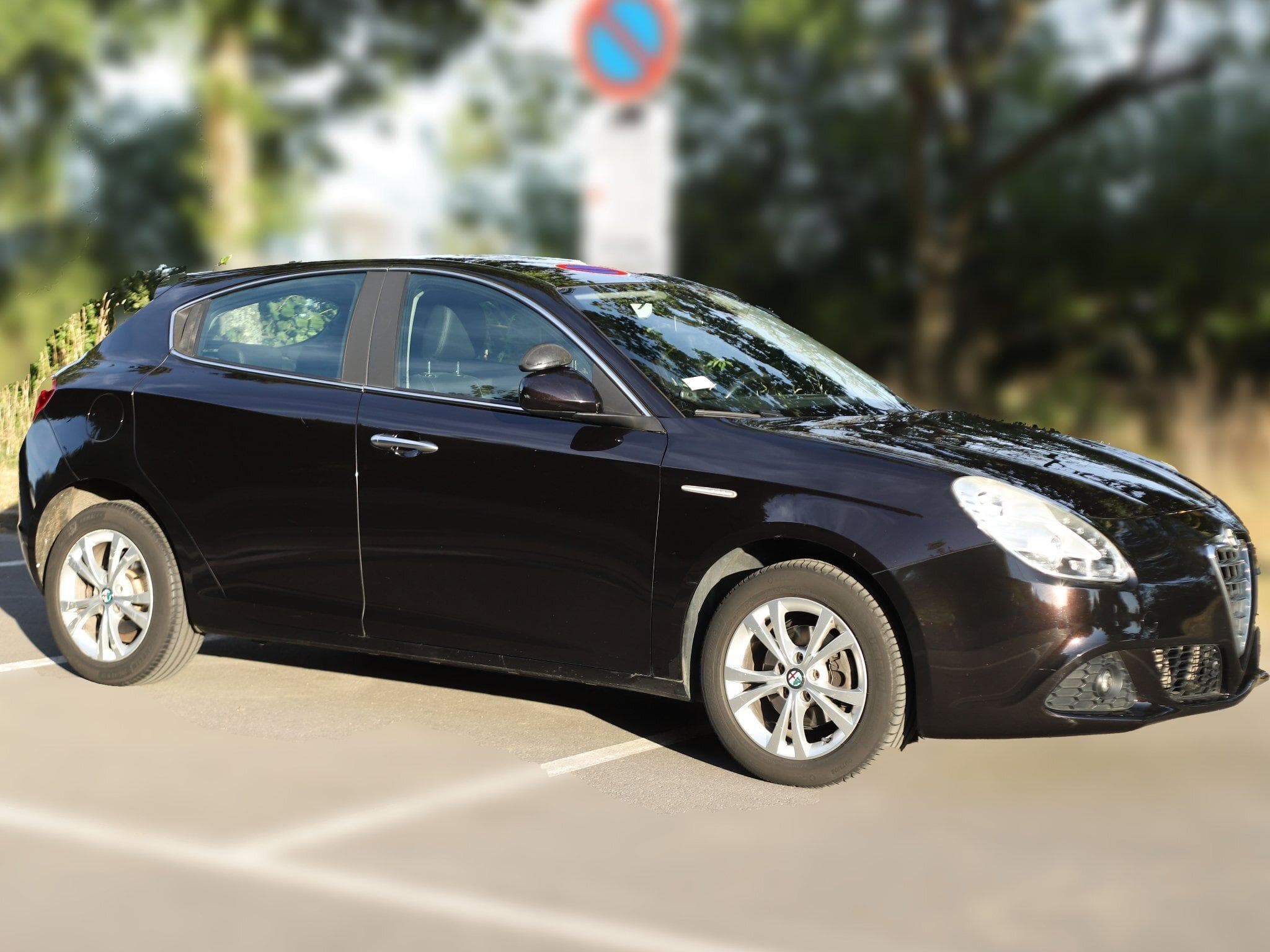 Alfa-Romeo Giulietta 1.6 JTDm (2013) - Photo 2