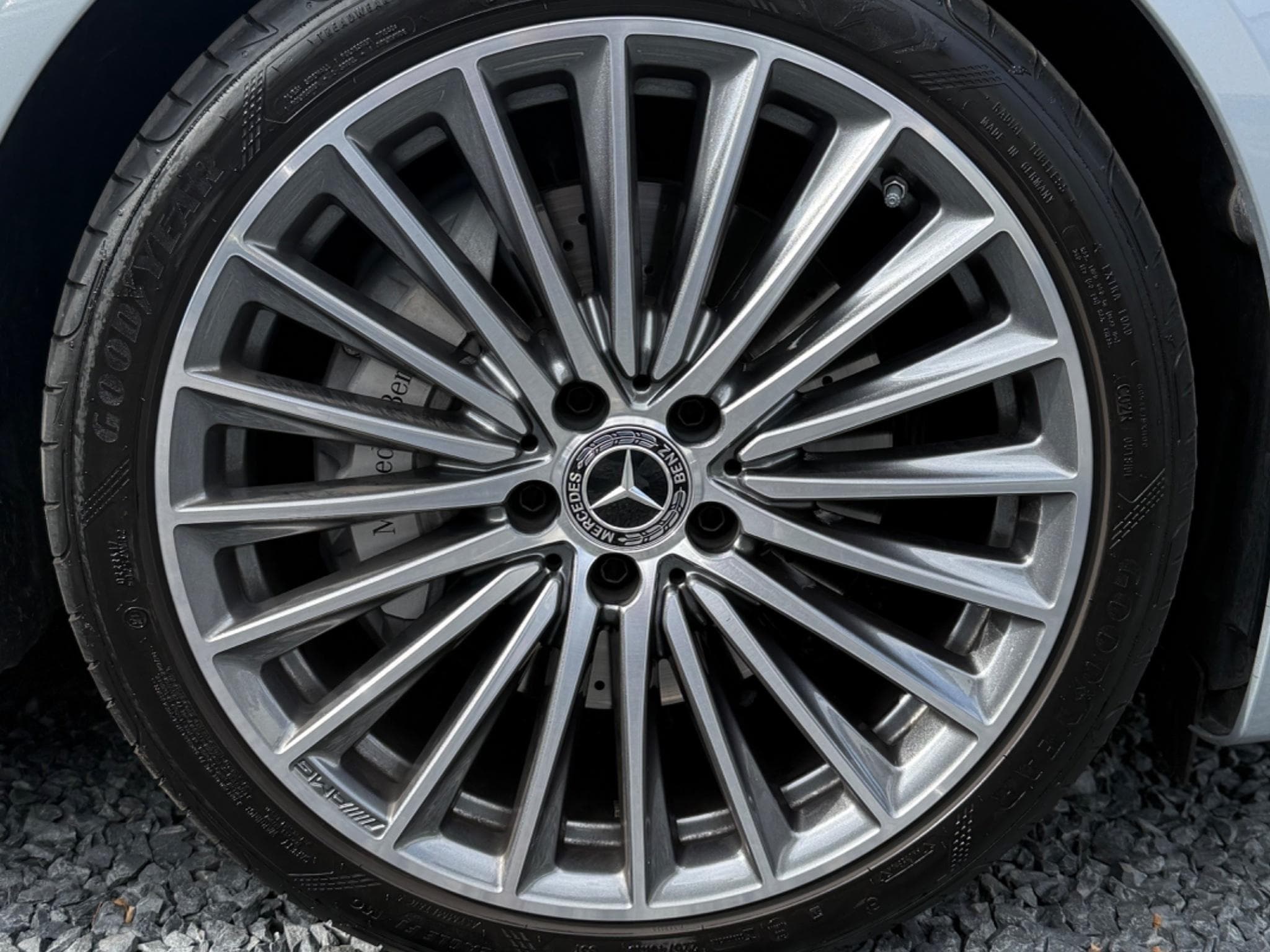 Mercedes C 200 (2026) - Photo 6