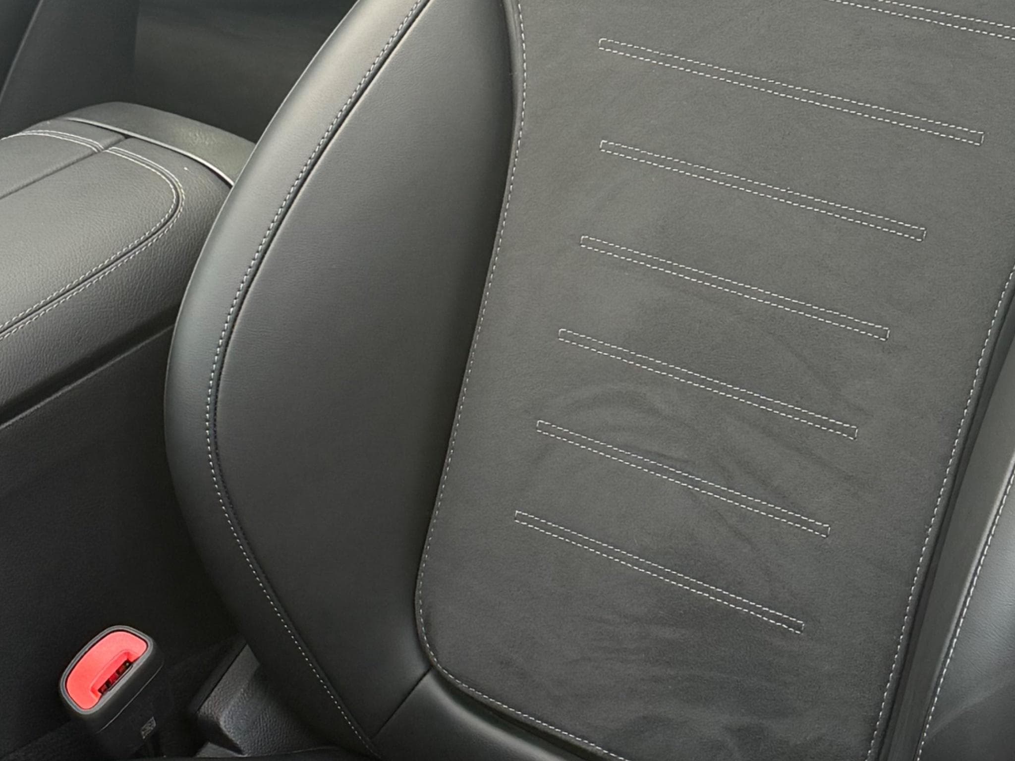 Mercedes C 200 (2026) - Photo 11