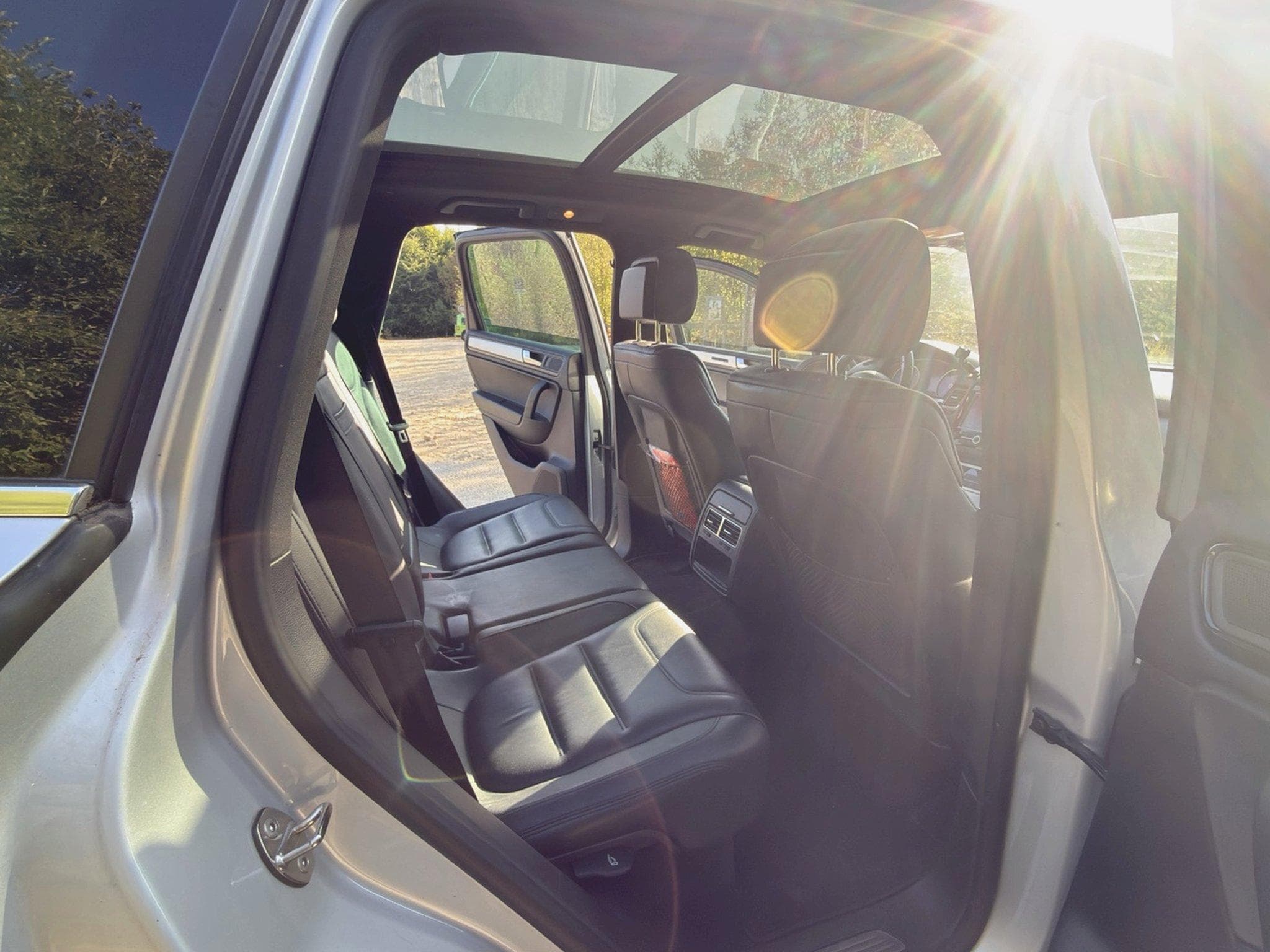 VW Touareg 3.0 V6 TDI 245 PS | Pano | Leder | 360 (2014) - Photo 9