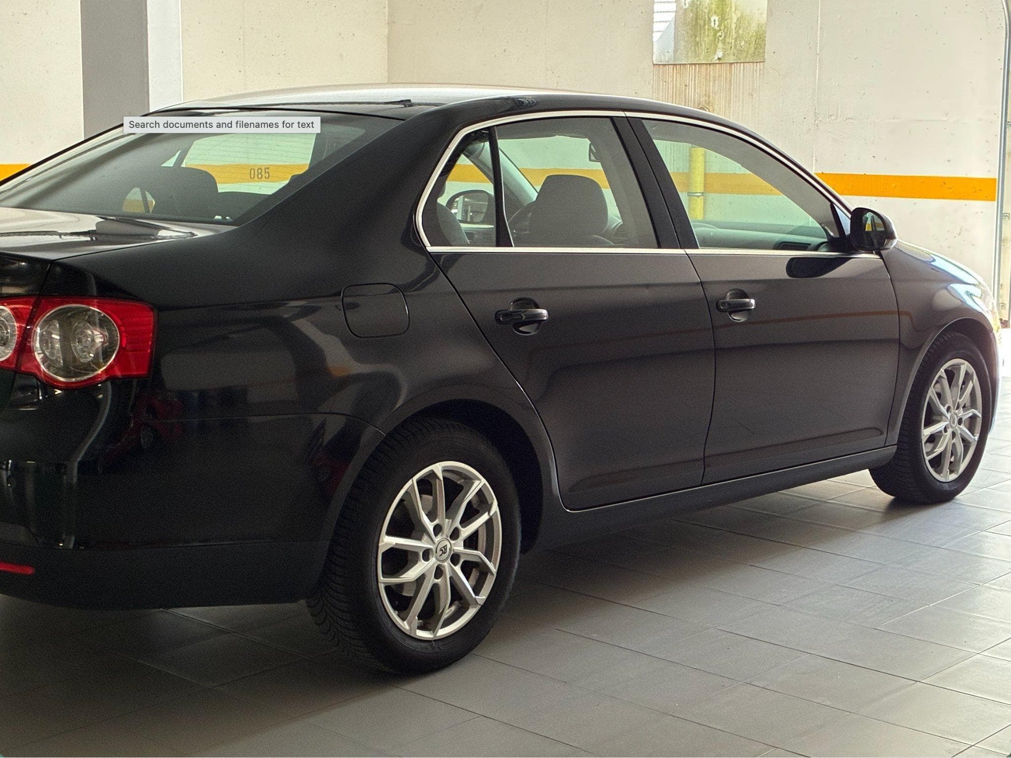 VW Jetta 2.0L TDI Clean Diesel (2009) - Photo 4