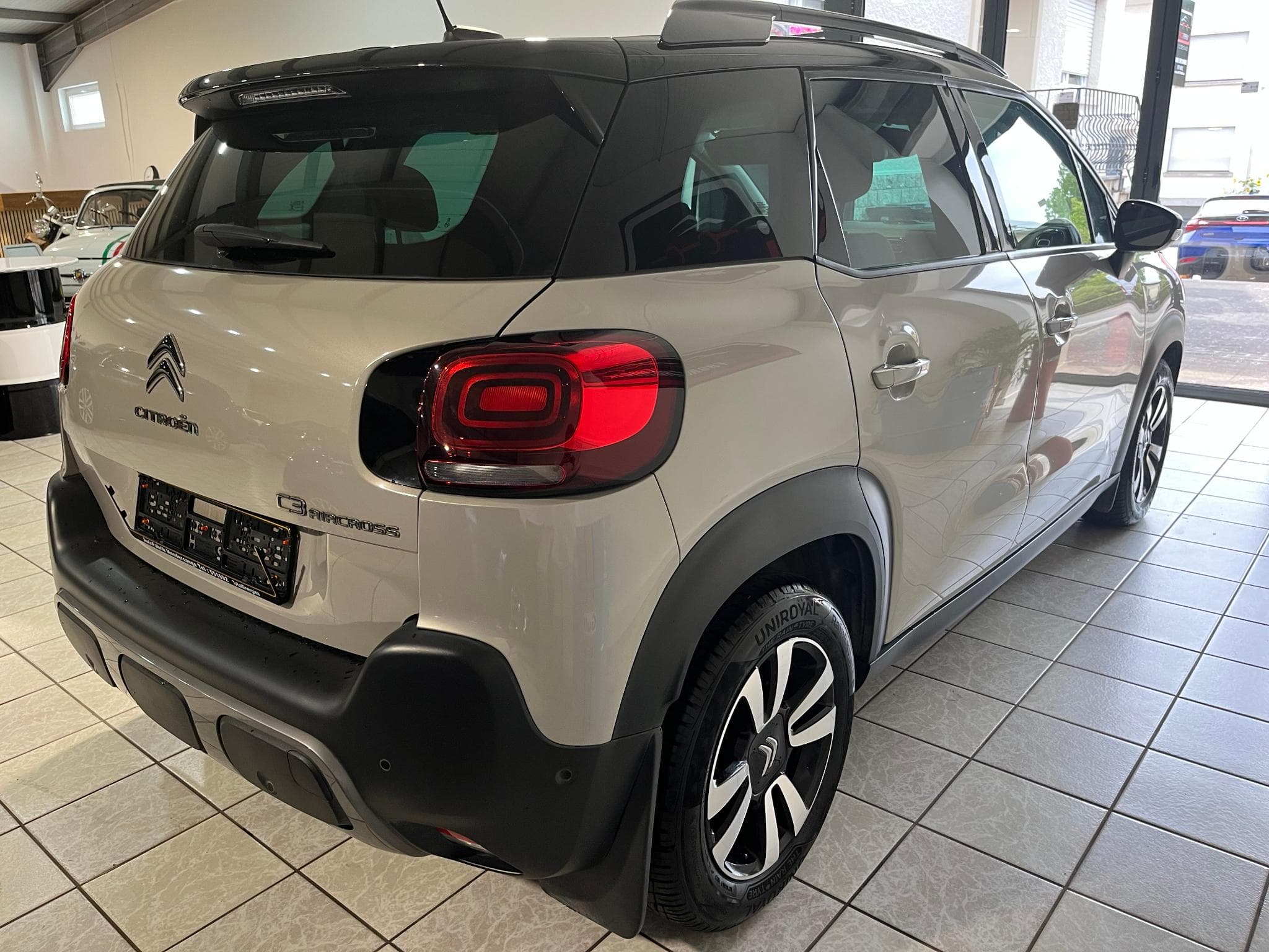 Citroën C3 Aircross 1.5 BlueHDi Shine S&S TOIT OUVR/PANO (2019) - Photo 5