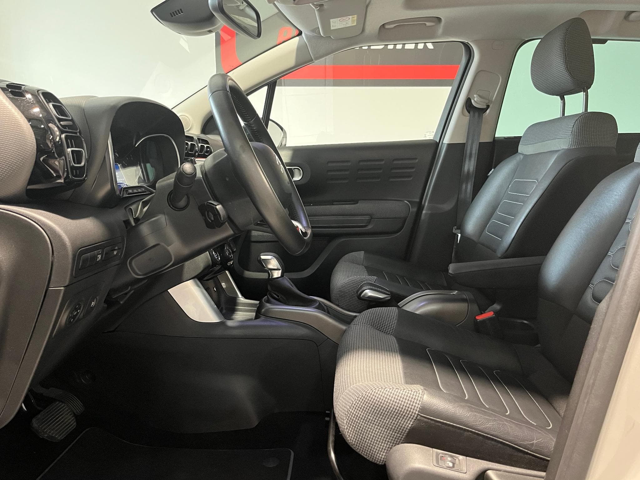 Citroën C3 Aircross 1.5 BlueHDi Shine S&S TOIT OUVR/PANO (2019) - Photo 12