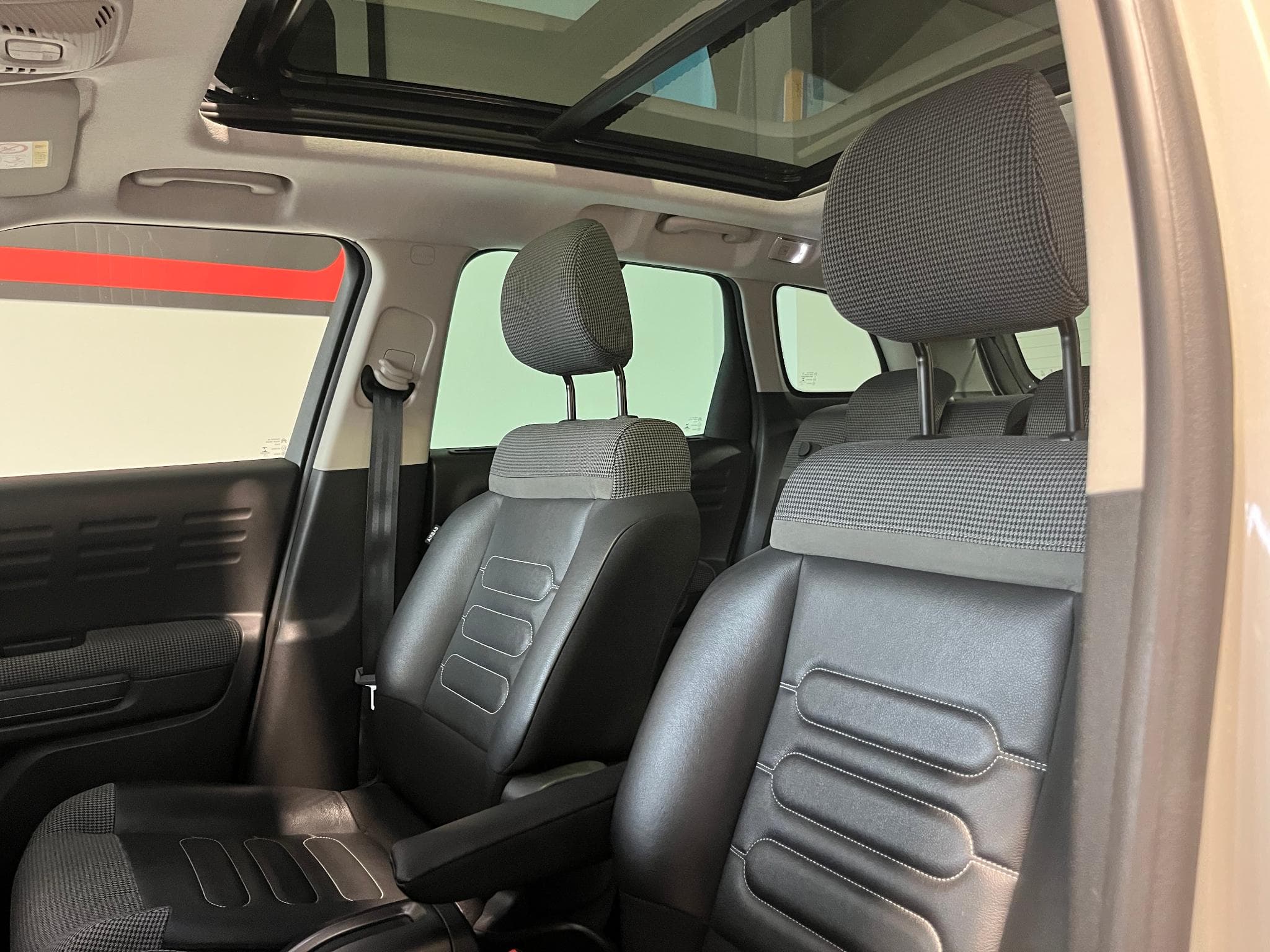 Citroën C3 Aircross 1.5 BlueHDi Shine S&S TOIT OUVR/PANO (2019) - Photo 14