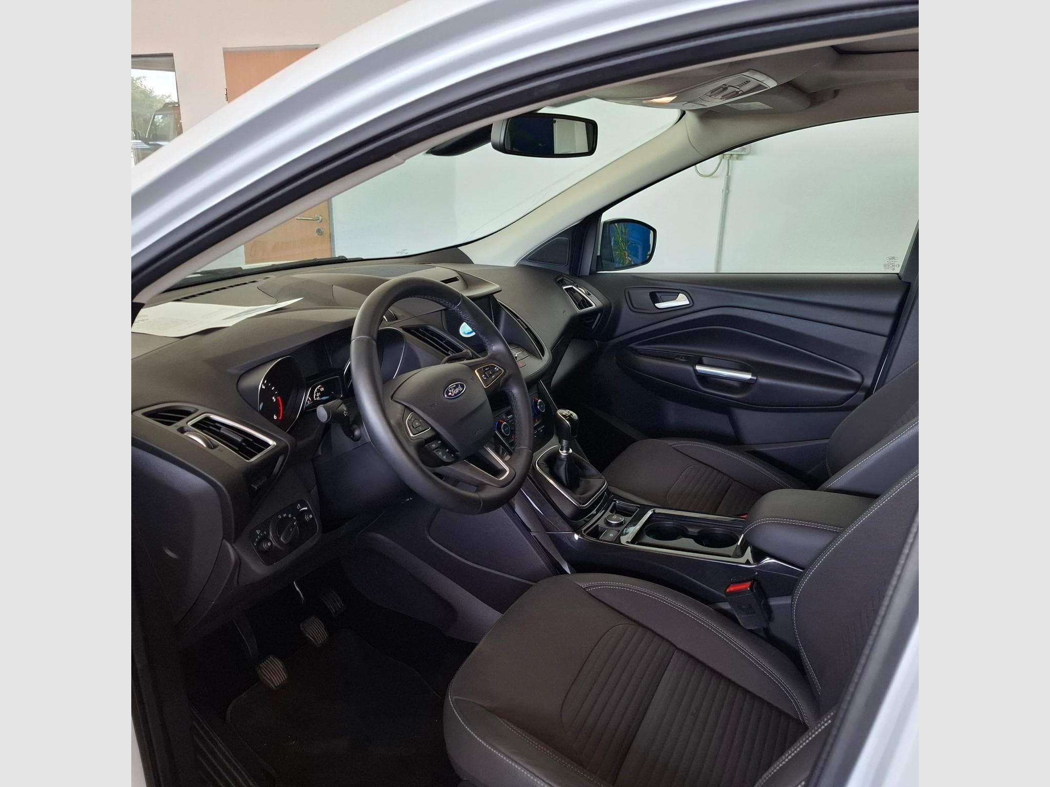 Ford Kuga TITANIUM (2018) - Photo 3