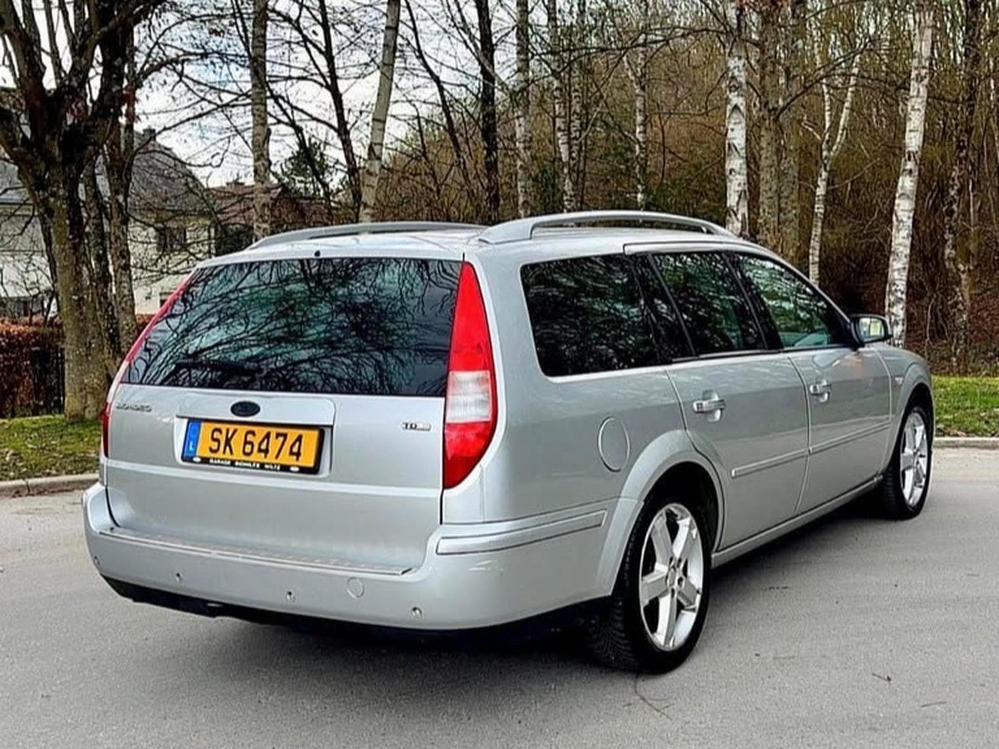 Ford Mondeo 2.0 Turnier TDCi (2005) - Photo 2