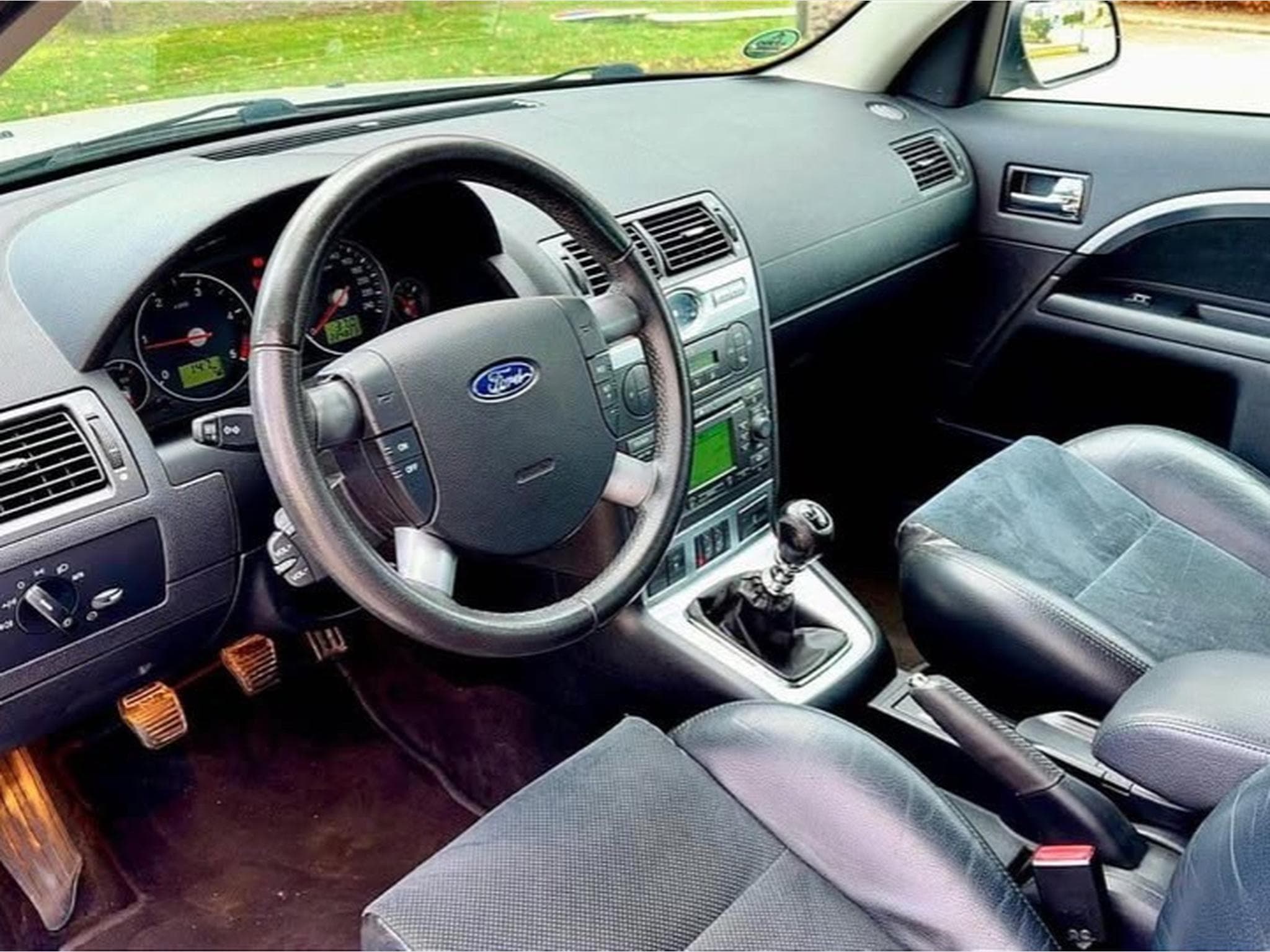 Ford Mondeo 2.0 Turnier TDCi (2005) - Photo 3