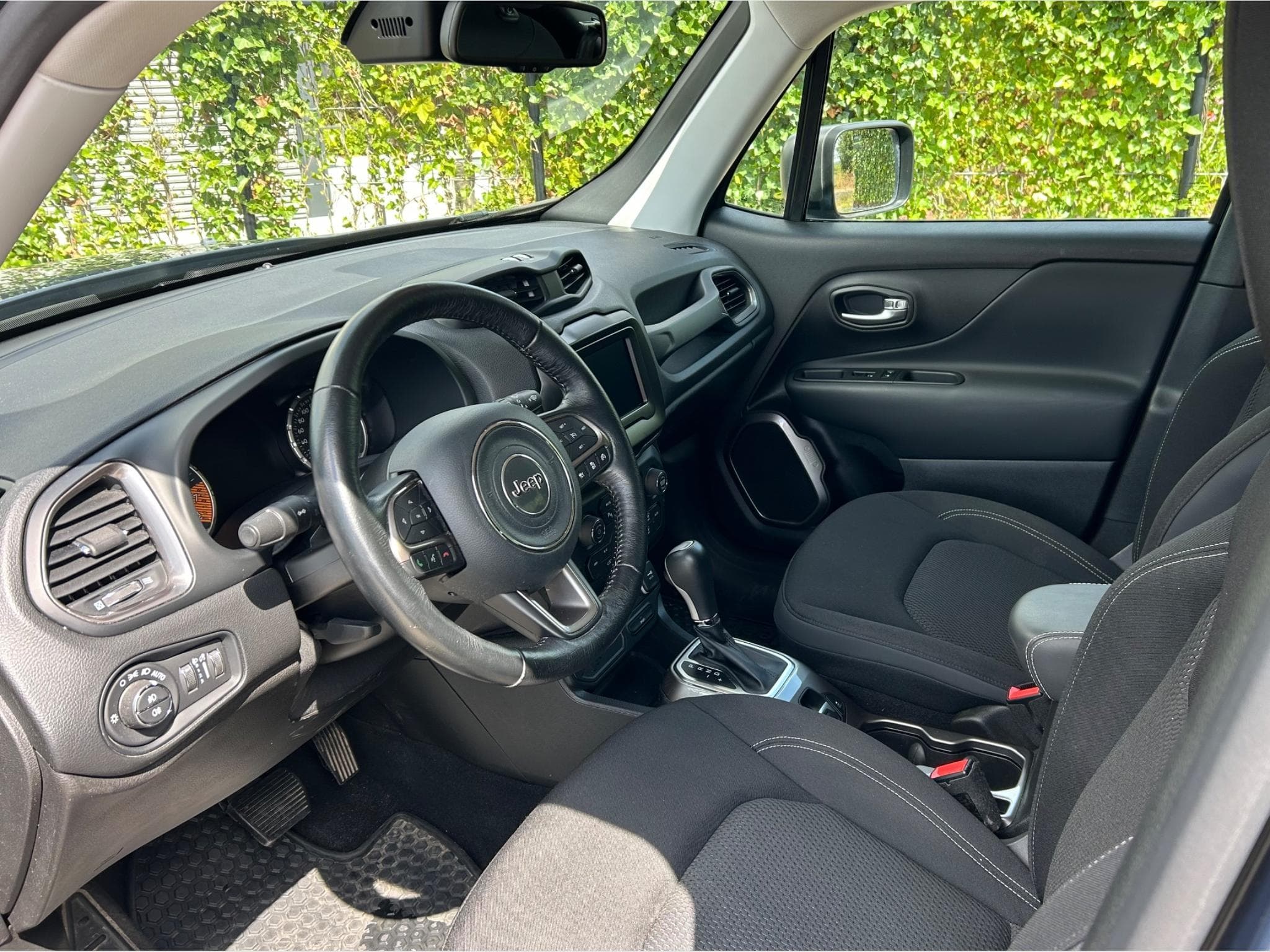 Jeep Renegade Limited - 1.3 Turbo (2022) - Photo 3